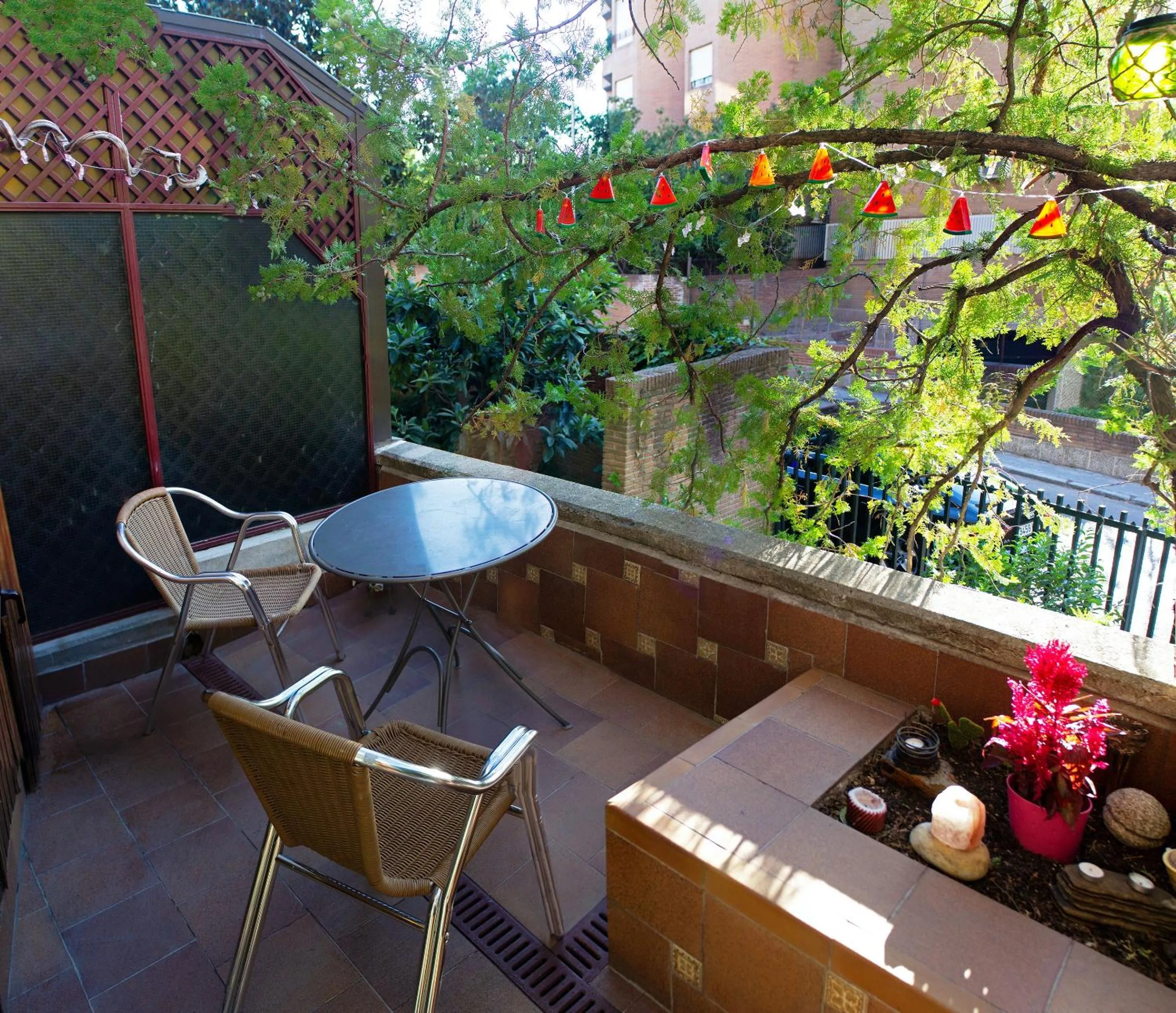 Balcony/Terrace in Quiet Studio in Madrid - 35 m² with Shared Pool
