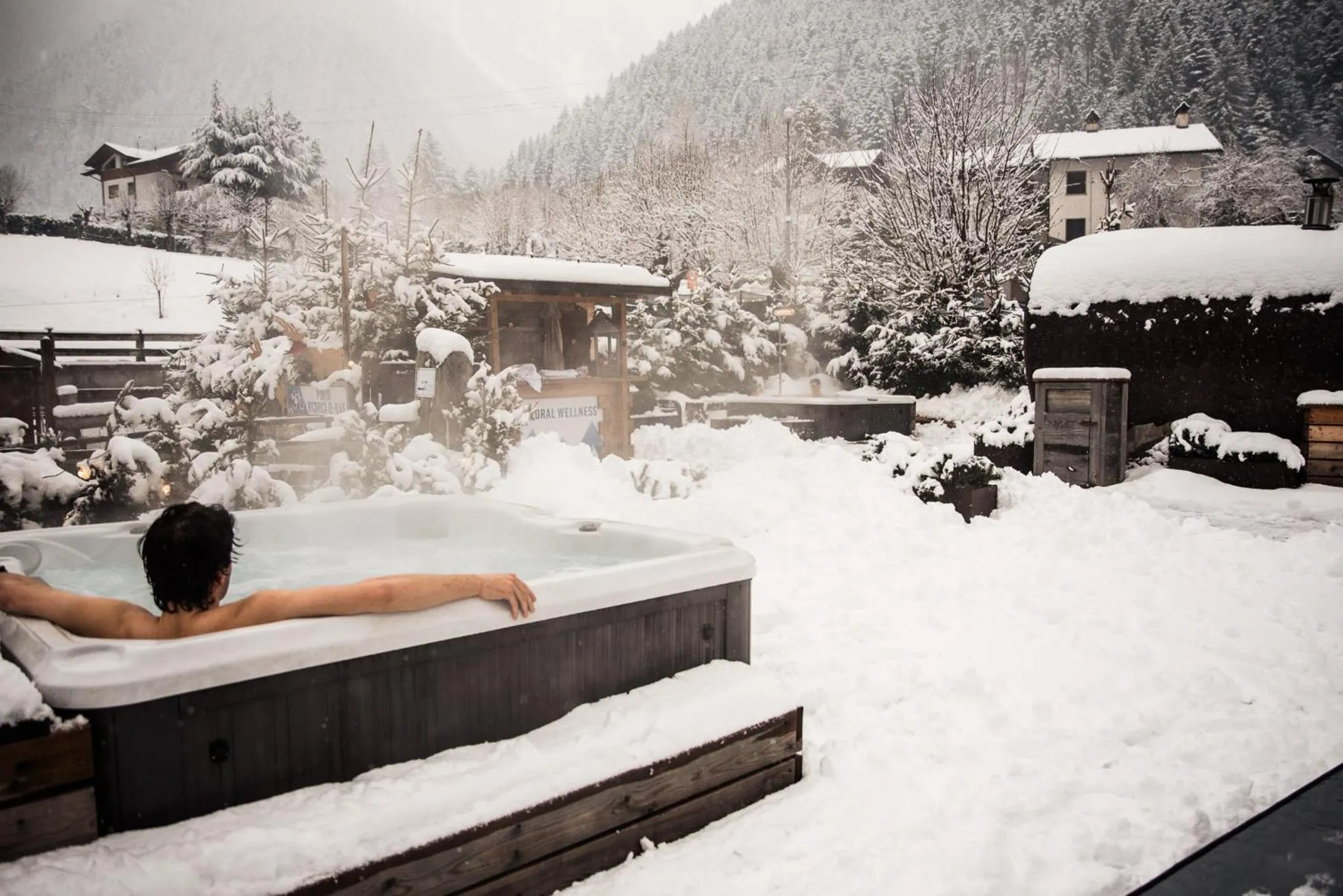 Swimming pool in Alpen Chalet - Charme Mountain Hotel -