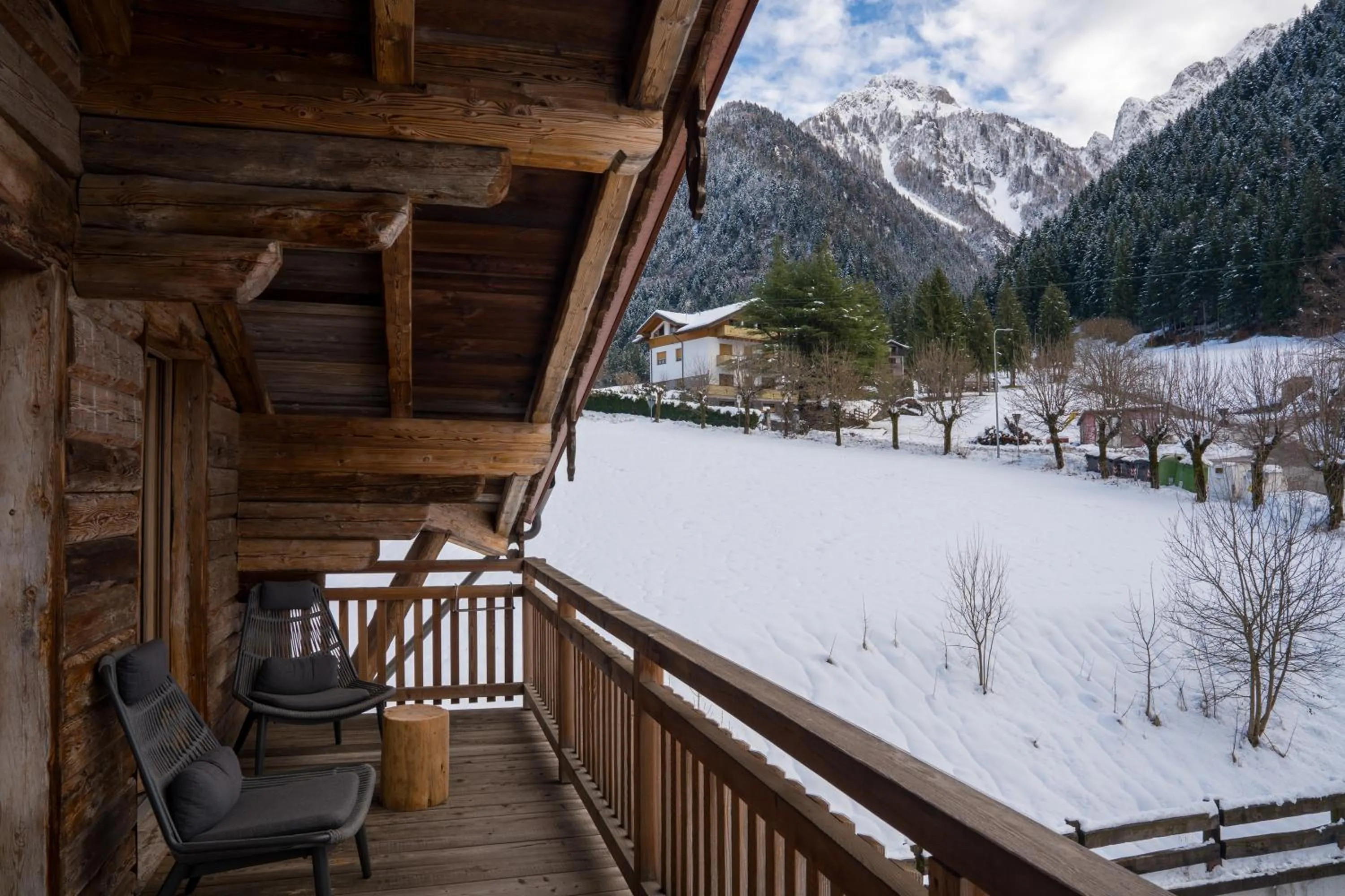 Balcony/Terrace in Alpen Chalet - Charme Mountain Hotel -