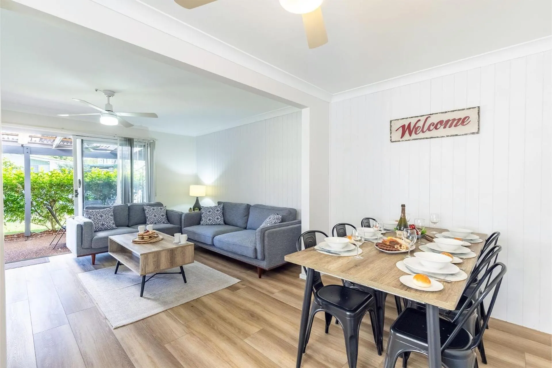 2 10 Catalina Close Walk to Shoal Bay Beach
