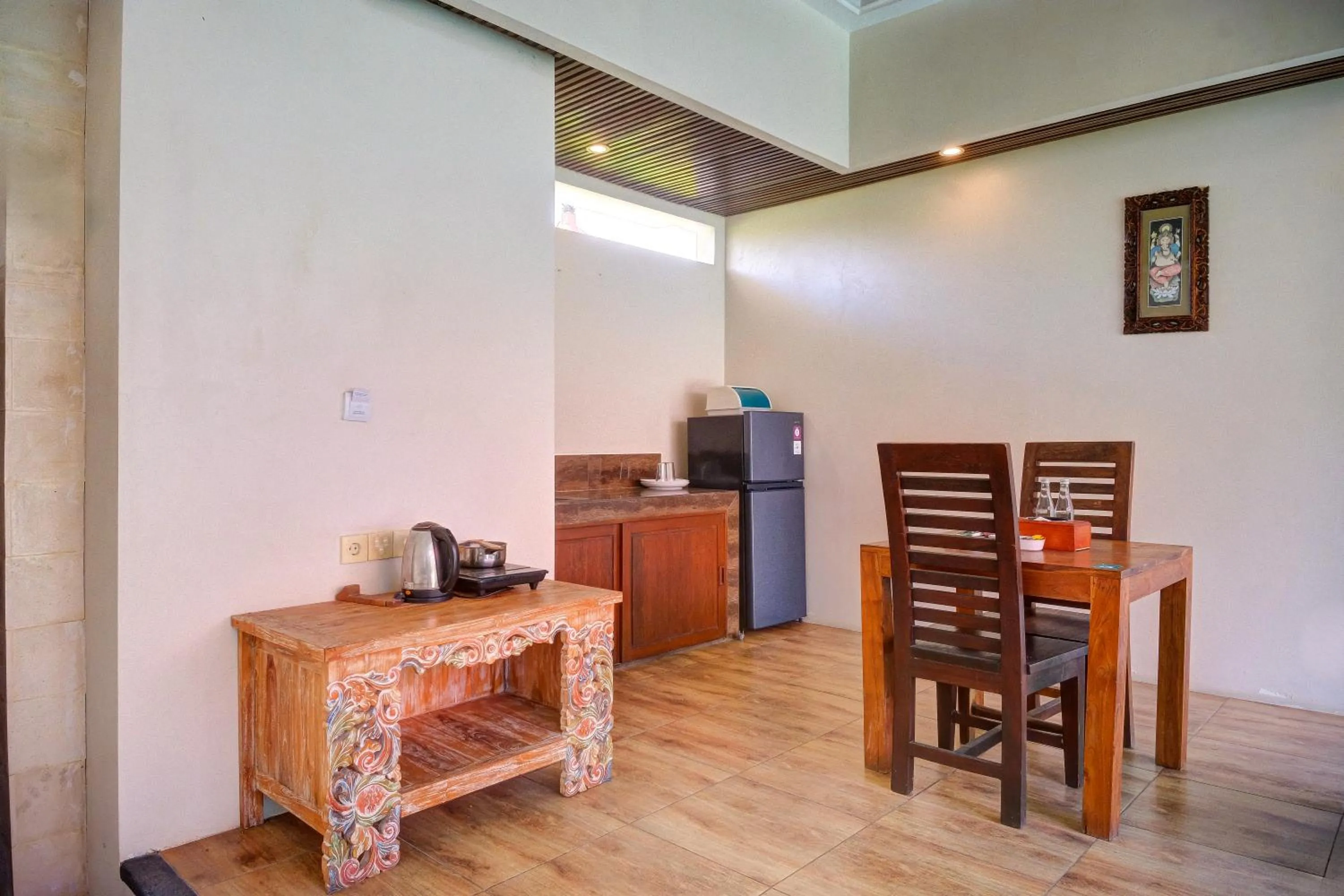 Kitchen or kitchenette in Avery Le Nixsun Villas Ungasan with Free access to Gym center by Waringin Hospitality