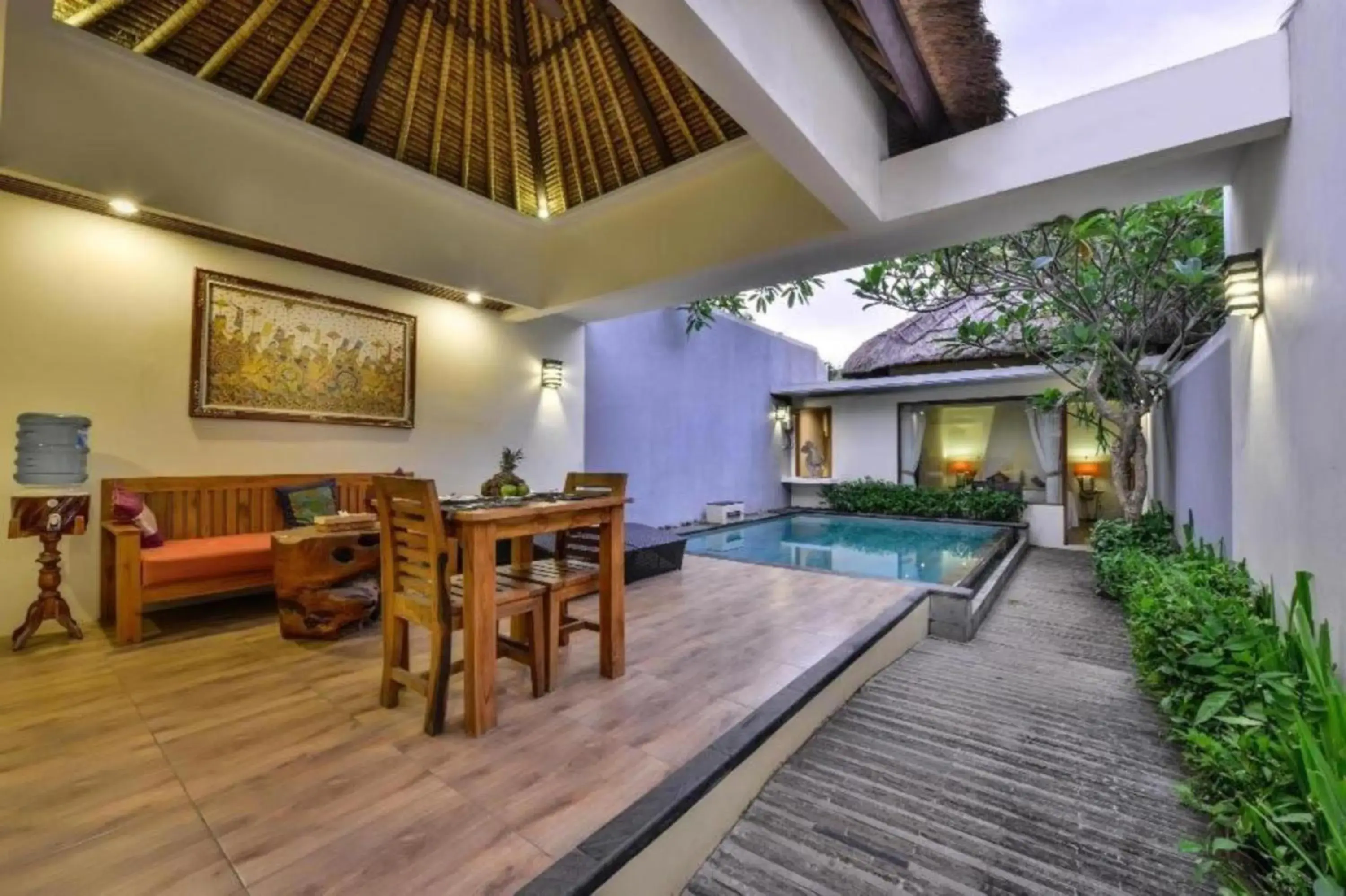 Pool view in Avery Le Nixsun Villas Uluwatu by Waringin Hospitality Free Gym Access Pool view in Avery Le Nixsun Villas Uluwatu by Waringin Hospitality Free Gym Access