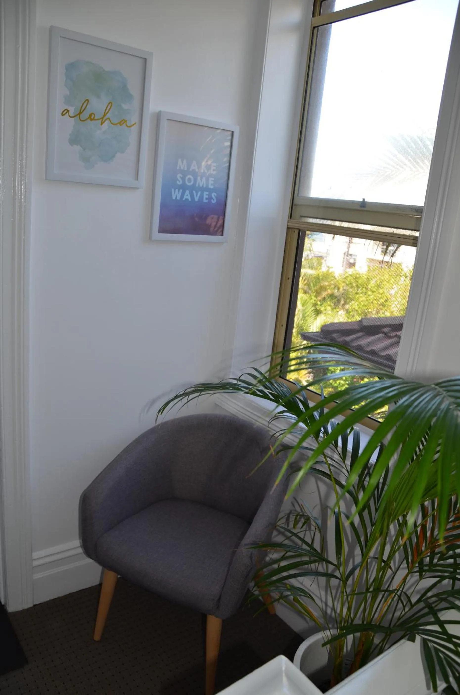 Seating area in Manly Beach Guesthouse