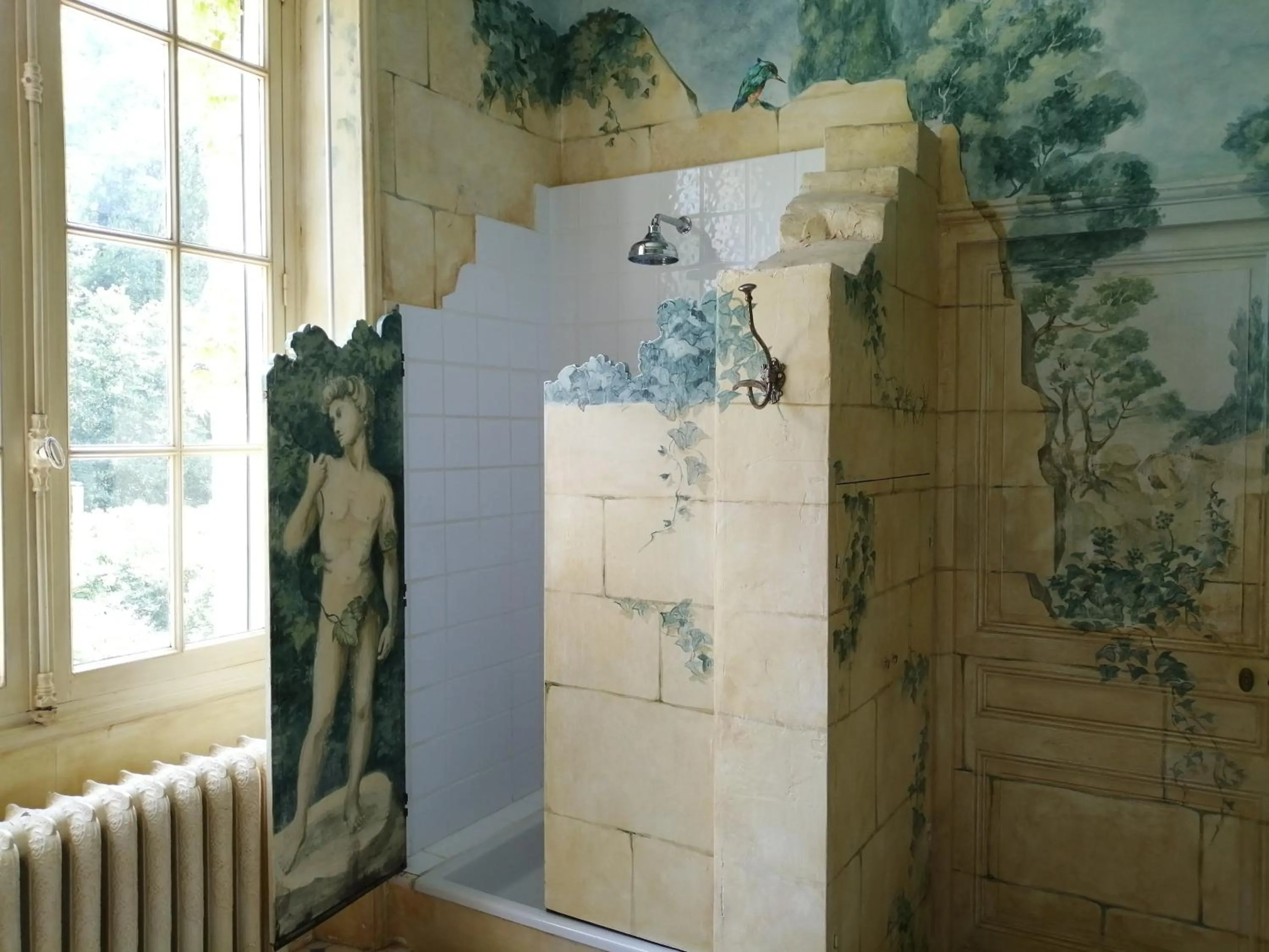 Shower in Domaine de La Brugere