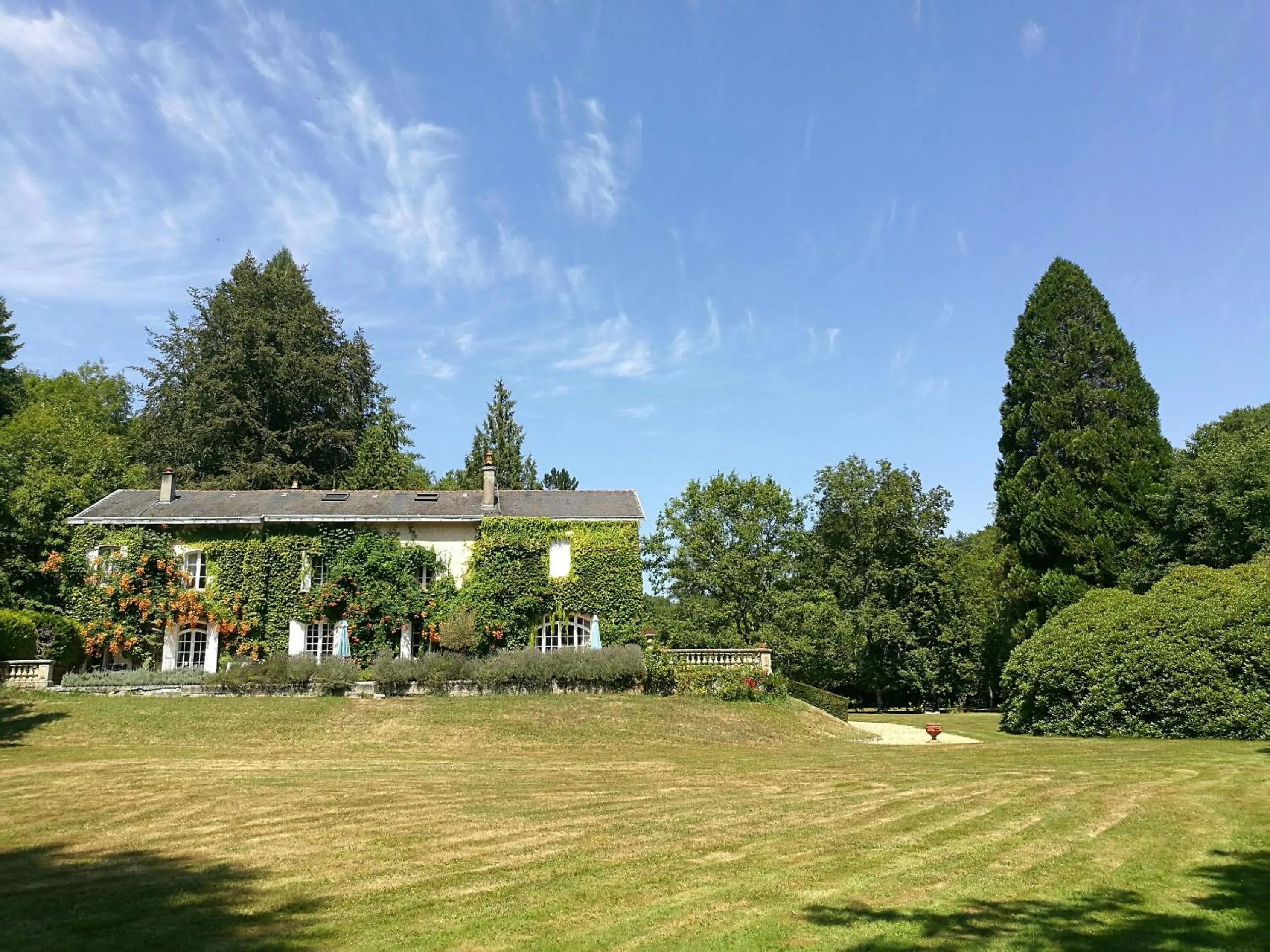 Property building in Domaine de La Brugere