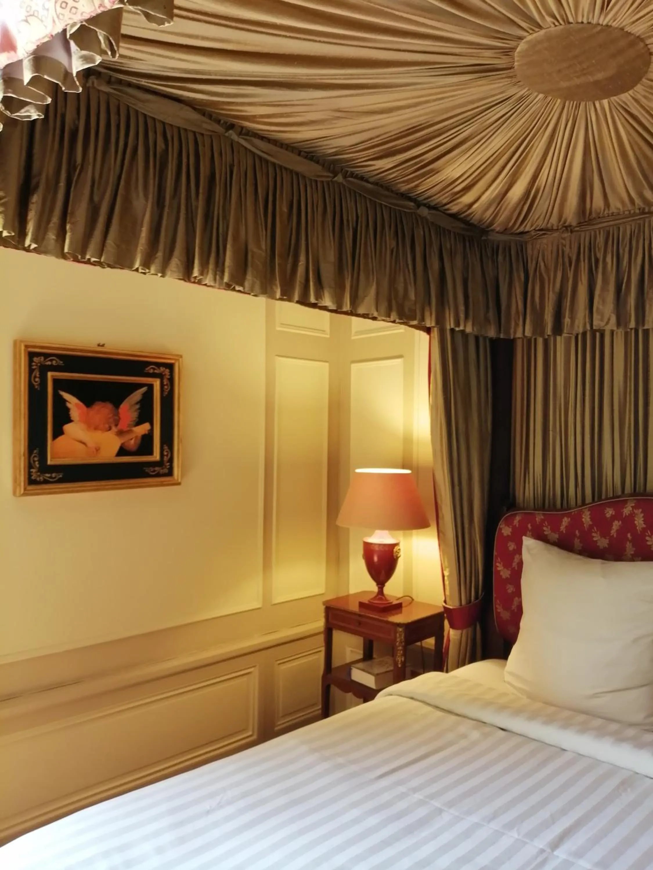 Bed in Domaine de La Brugere