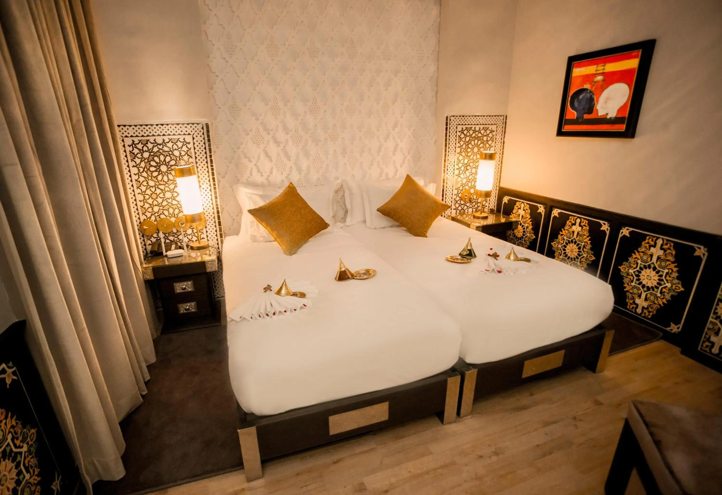 Property building, Bed in Palais Dar Si Aissa ALL-SUITES