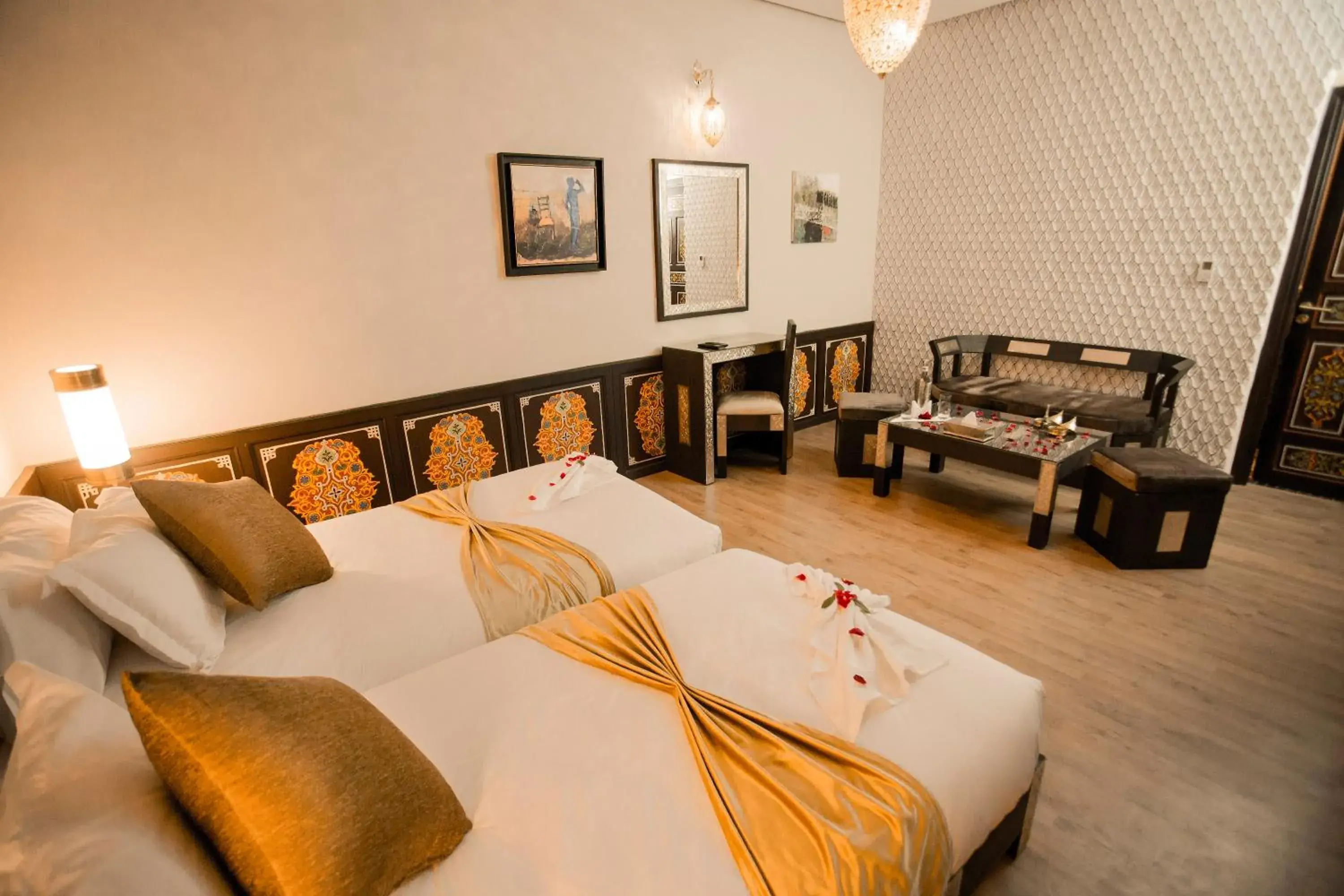 Property building, Bed in Palais Dar Si Aissa ALL-SUITES