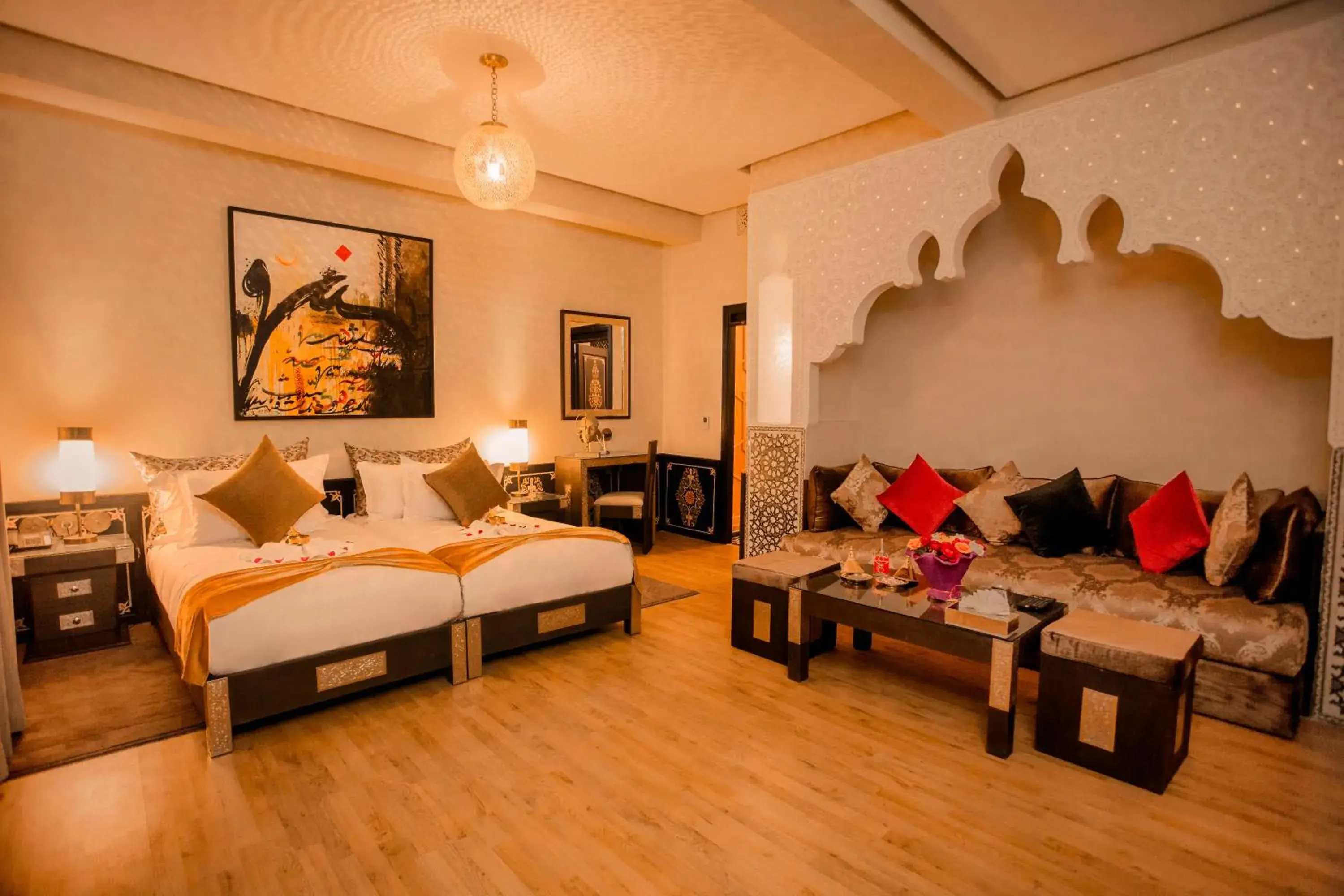 Property building, Bed in Palais Dar Si Aissa ALL-SUITES