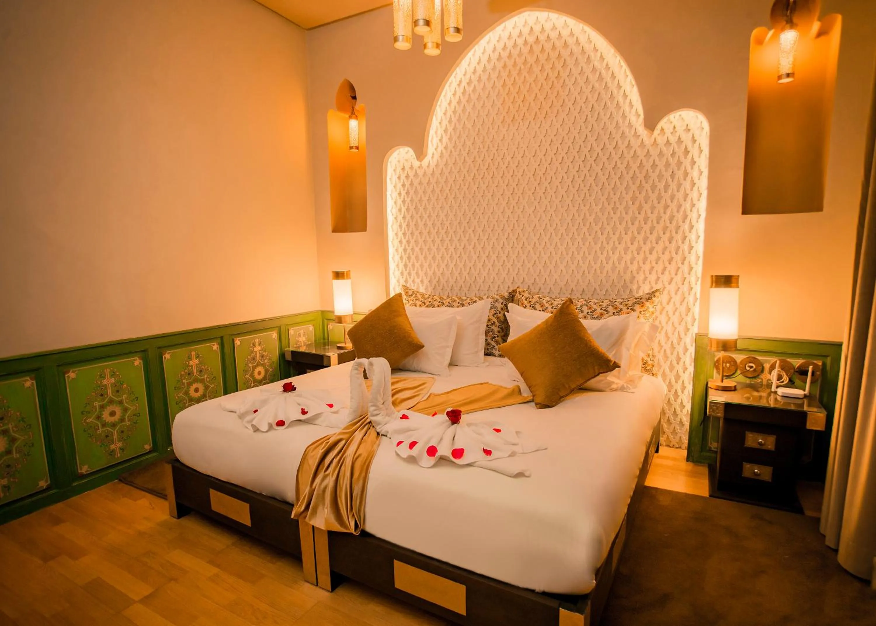 Bed in Palais Dar Si Aissa ALL-SUITES