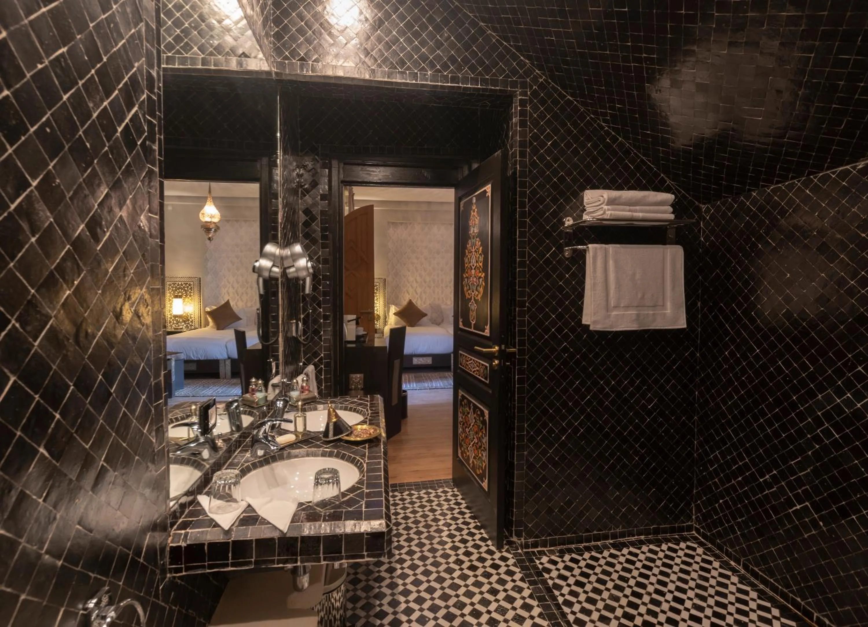 Bathroom in Palais Dar Si Aissa ALL-SUITES