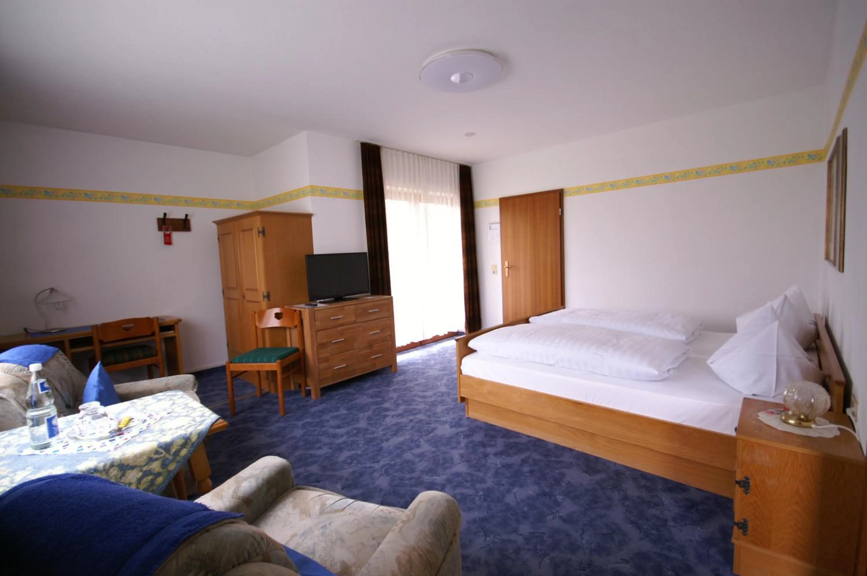 Day, Bed in Hotel Weidenau