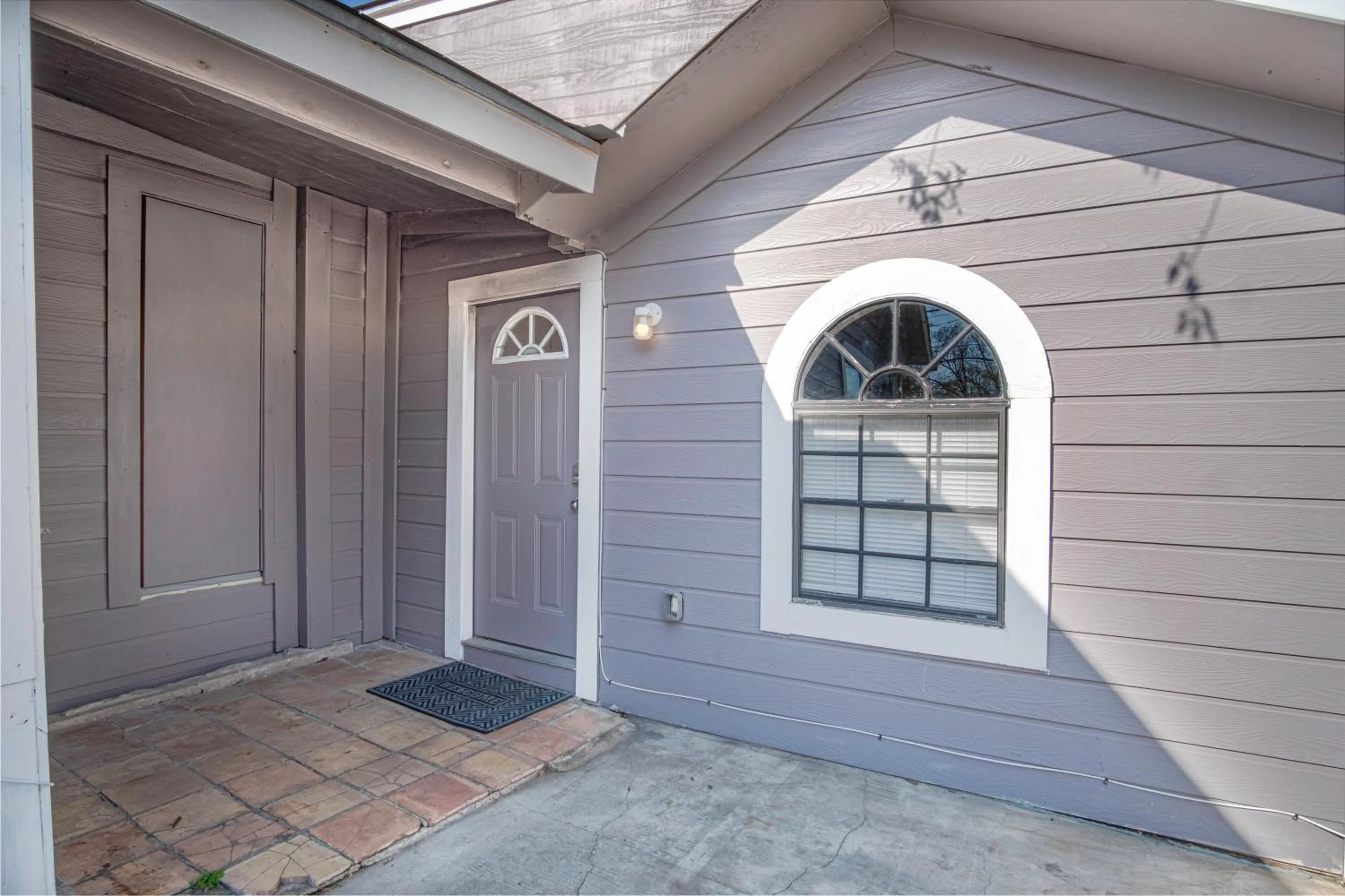 Facade/entrance in Houston St Guest house near Downtown/Military base