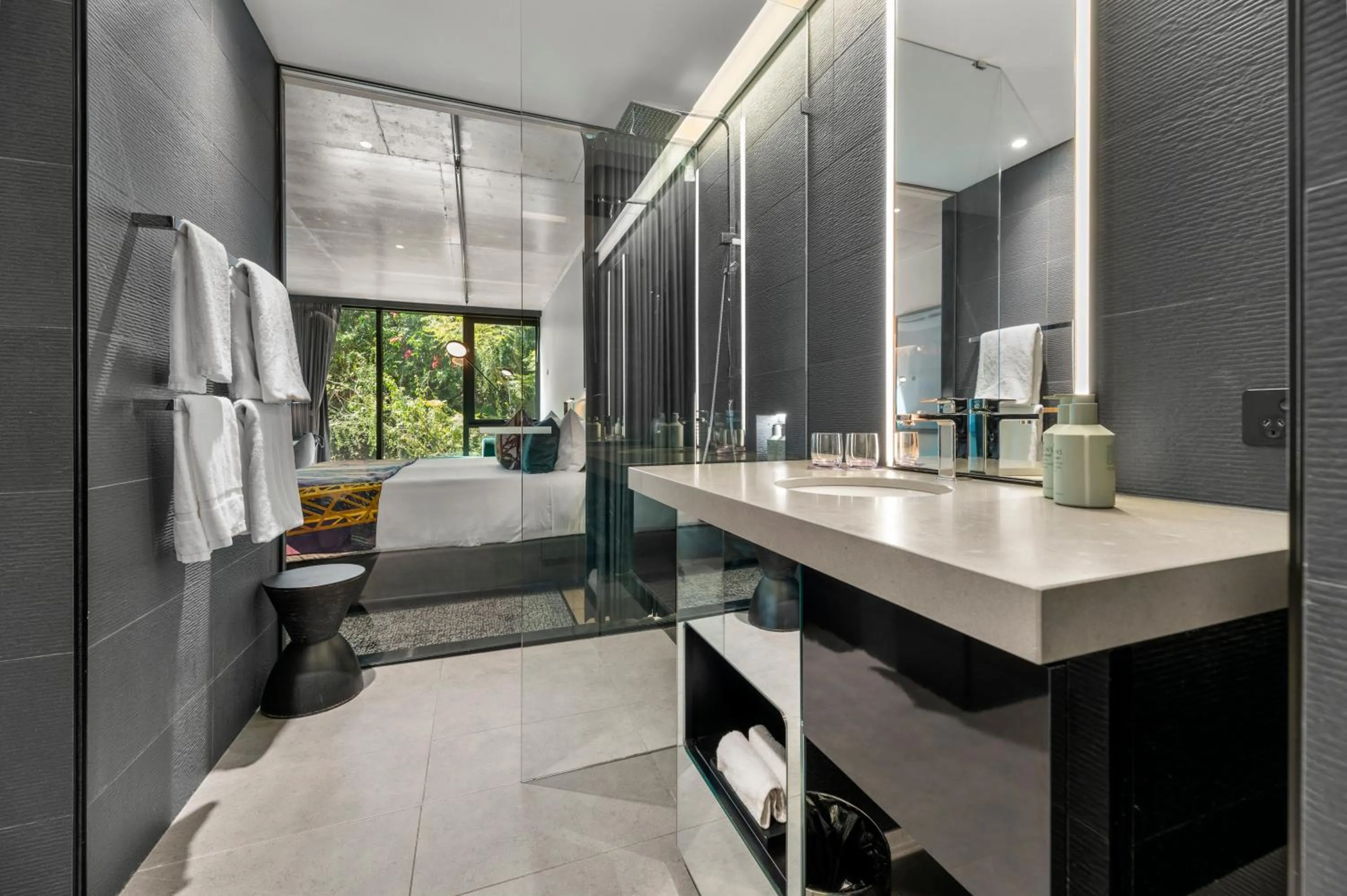Bathroom, Bed in Crystalbrook Vincent