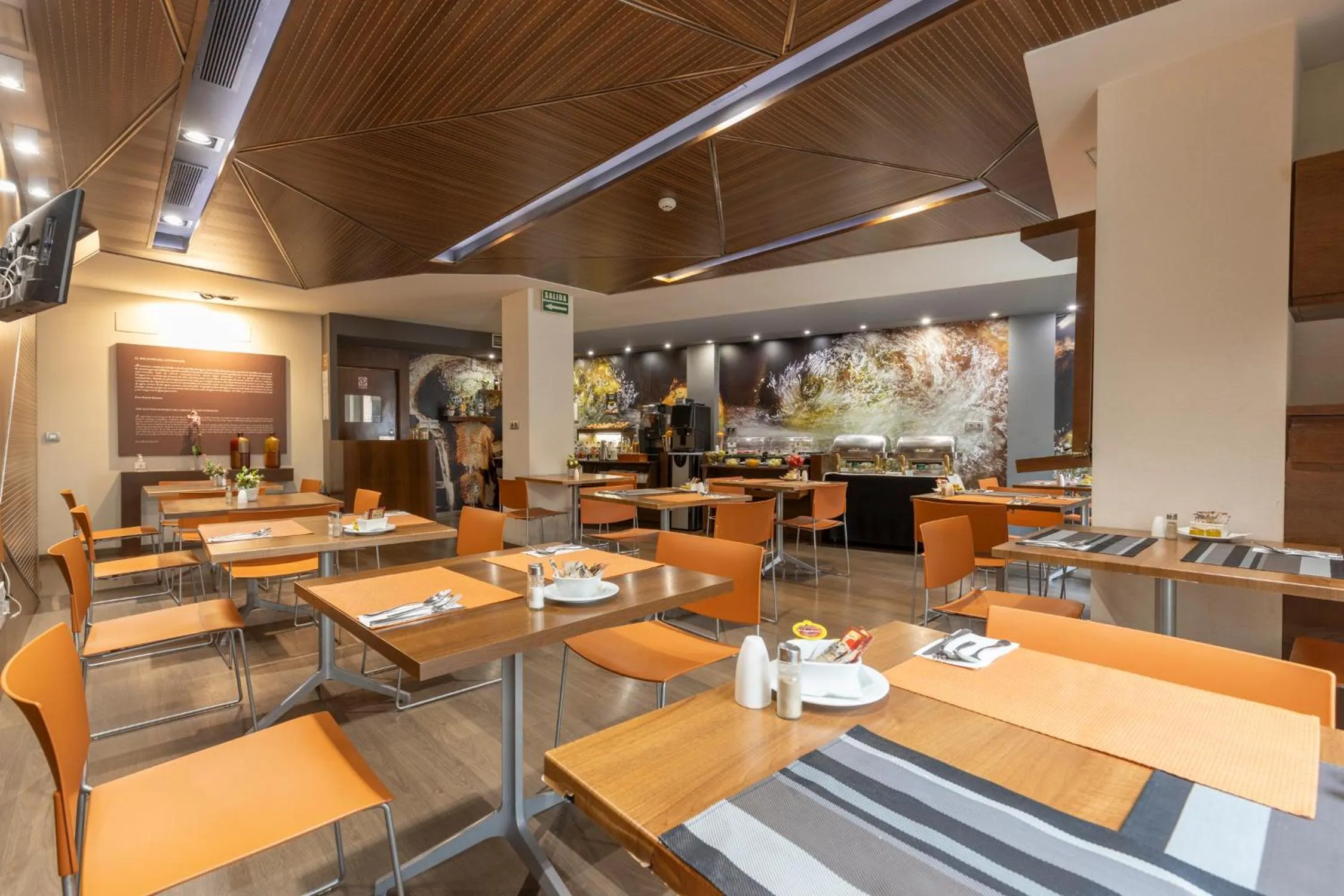 Breakfast in BIBO Hotel Recogidas