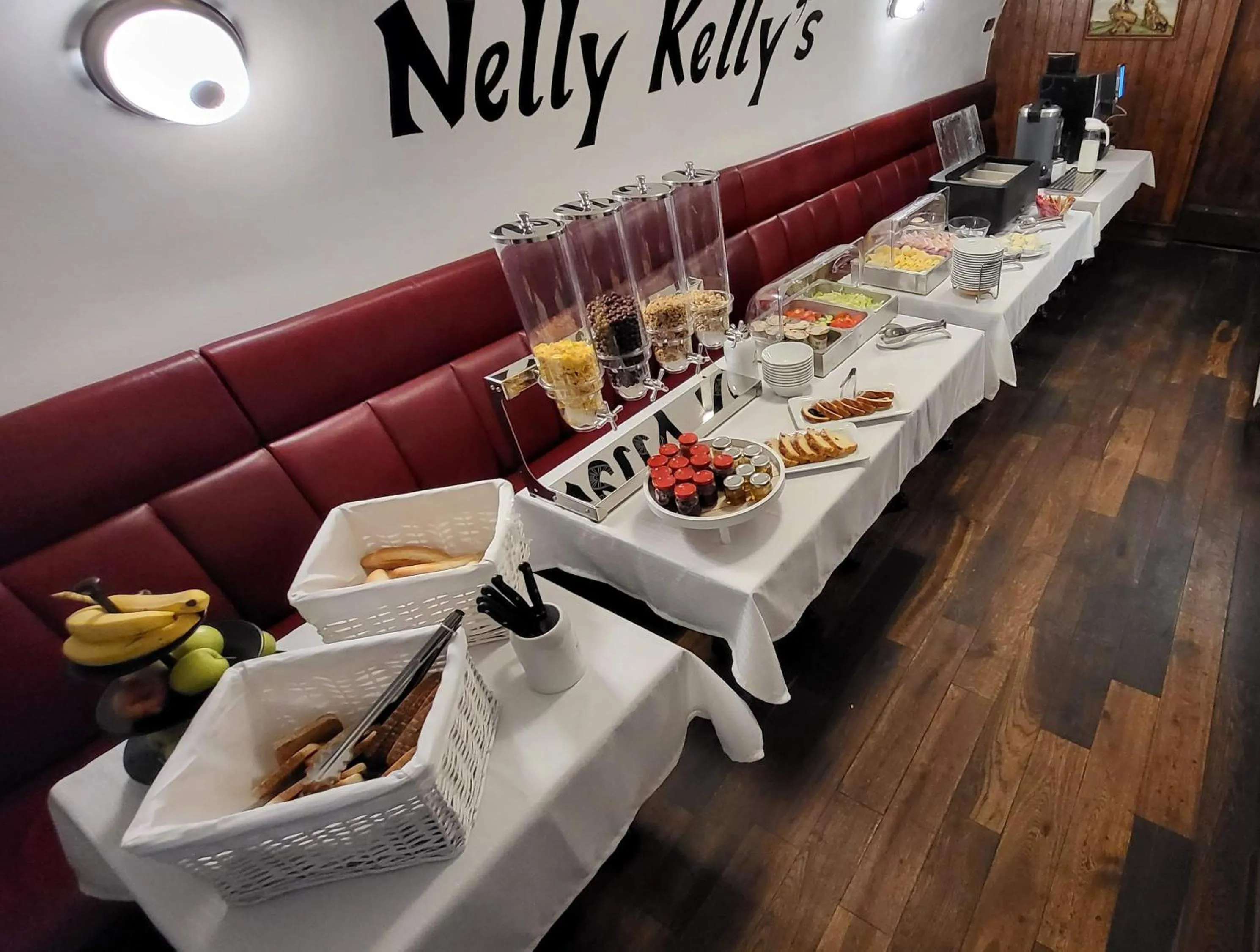 Breakfast in Hotel Nelly Kellys