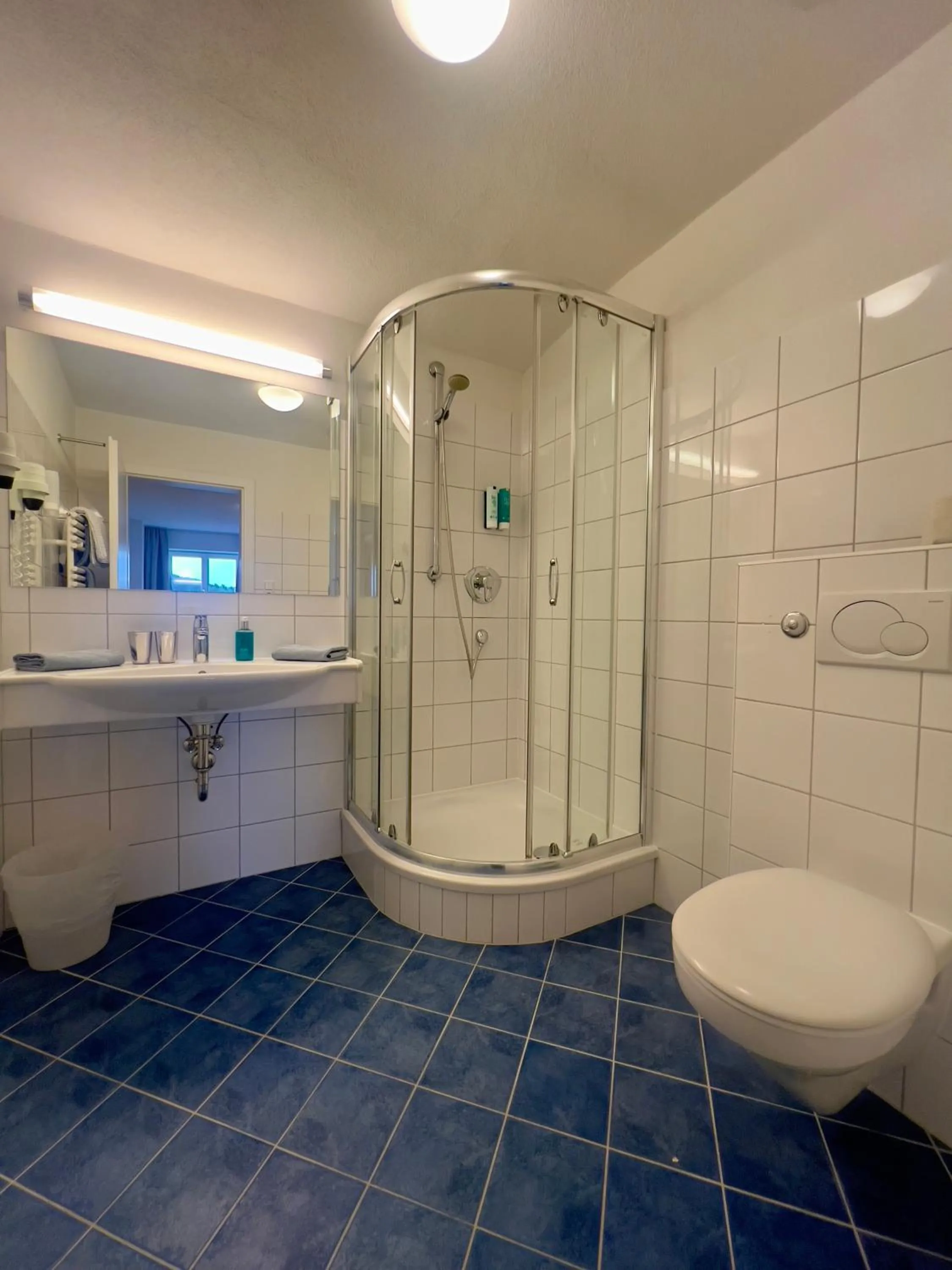 Shower in Hotel Berghof