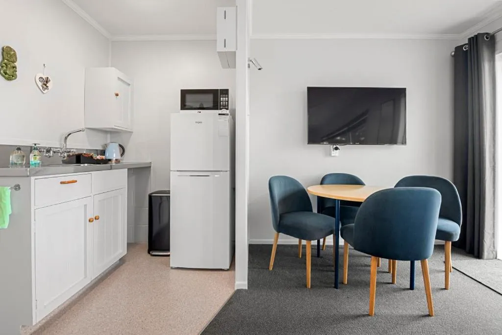 Seating area in Te Aroha Motel