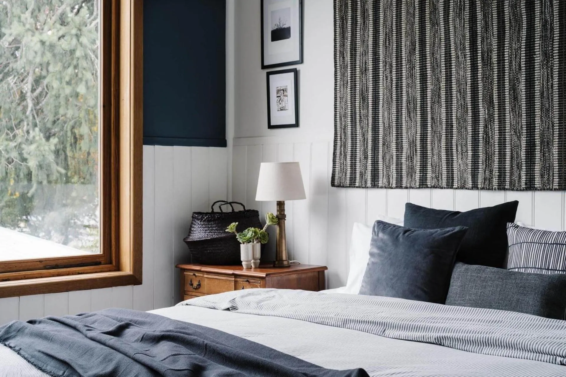 Bed in The Oxford - Hepburn Springs Daylesford