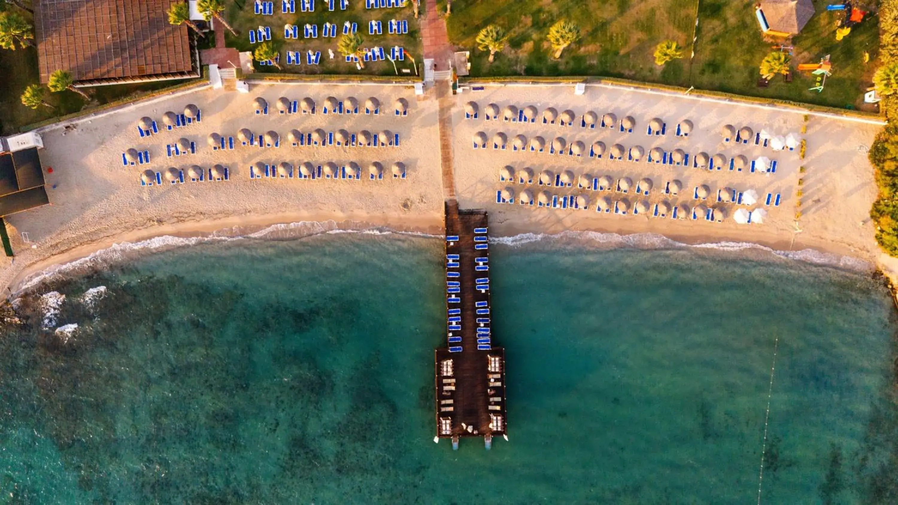 Property building in Radisson Blu Resort & Spa Cesme Property building in Radisson Blu Resort & Spa Cesme