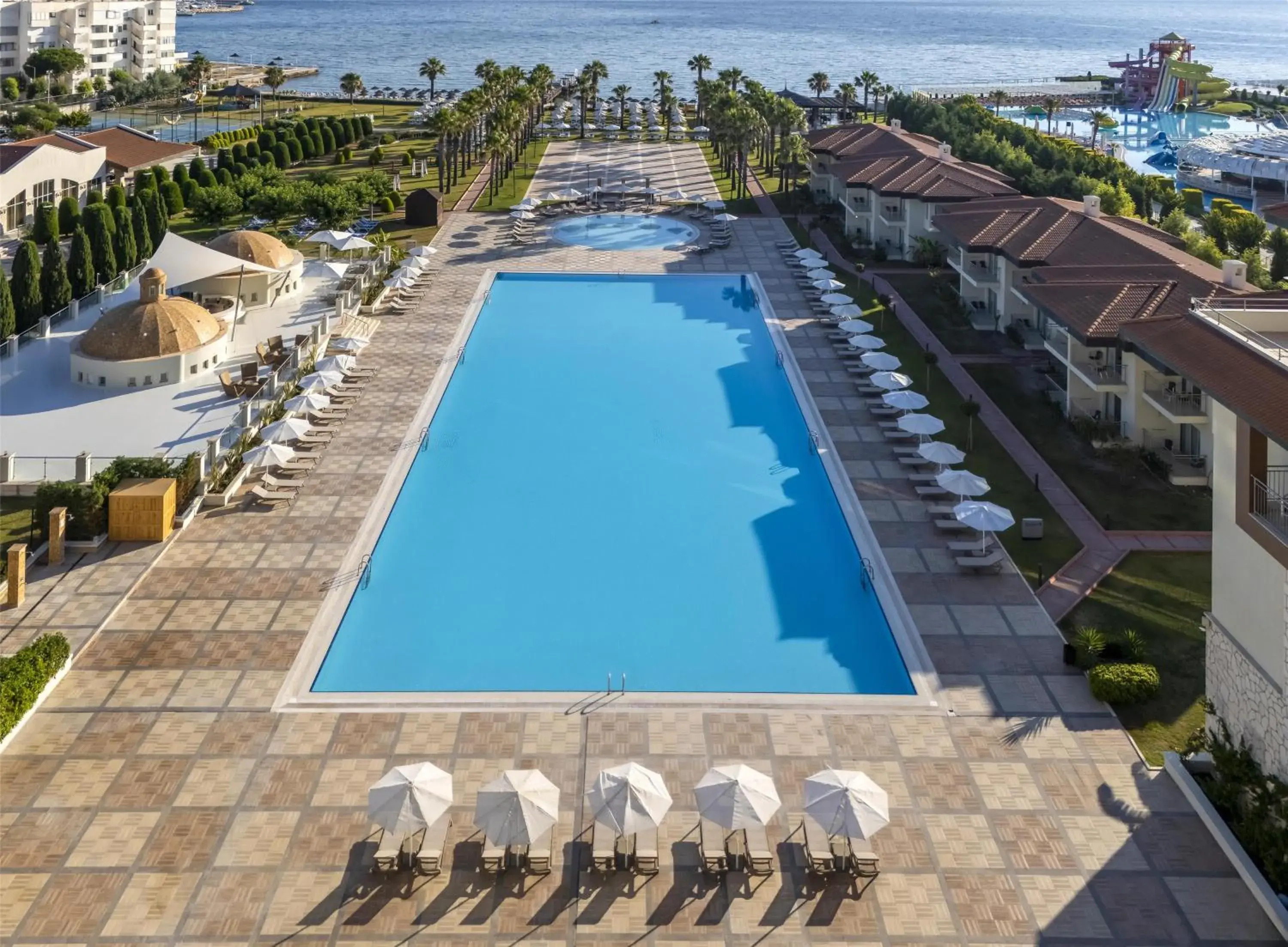 Pool view in Radisson Blu Resort & Spa Cesme Pool view in Radisson Blu Resort & Spa Cesme