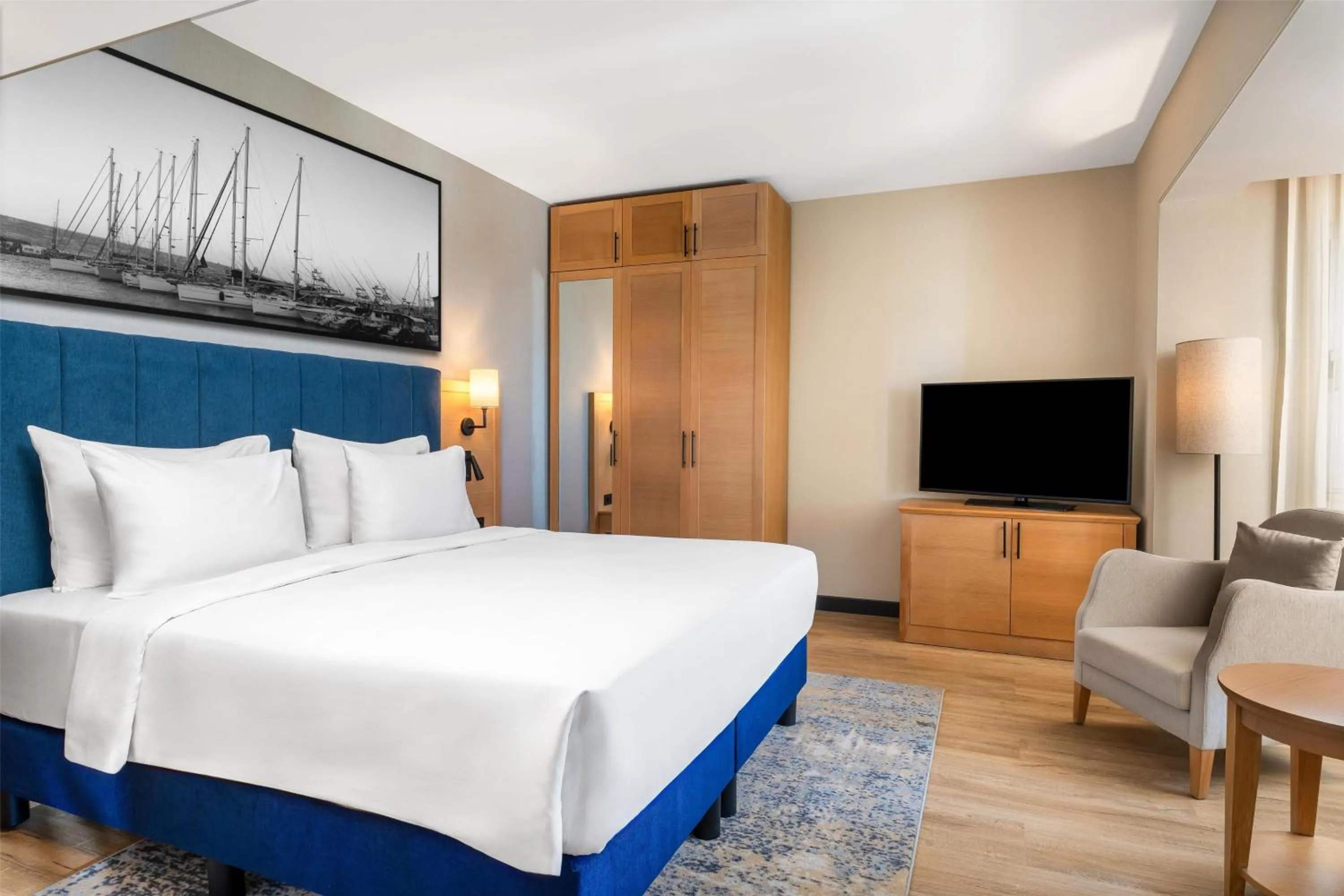 Photo of the whole room, Bed in Radisson Blu Resort & Spa Cesme