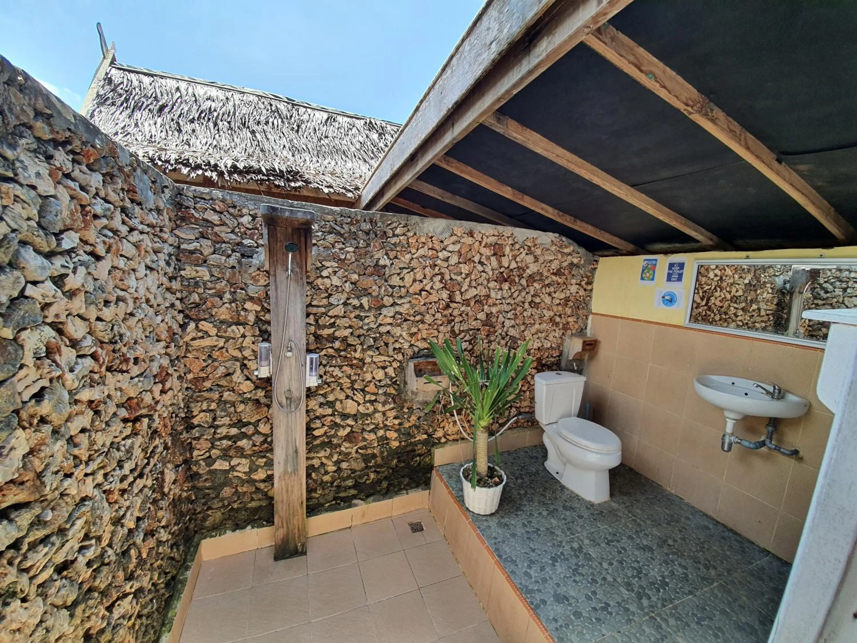 Bathroom in Scuba Republic Beach Bungalows