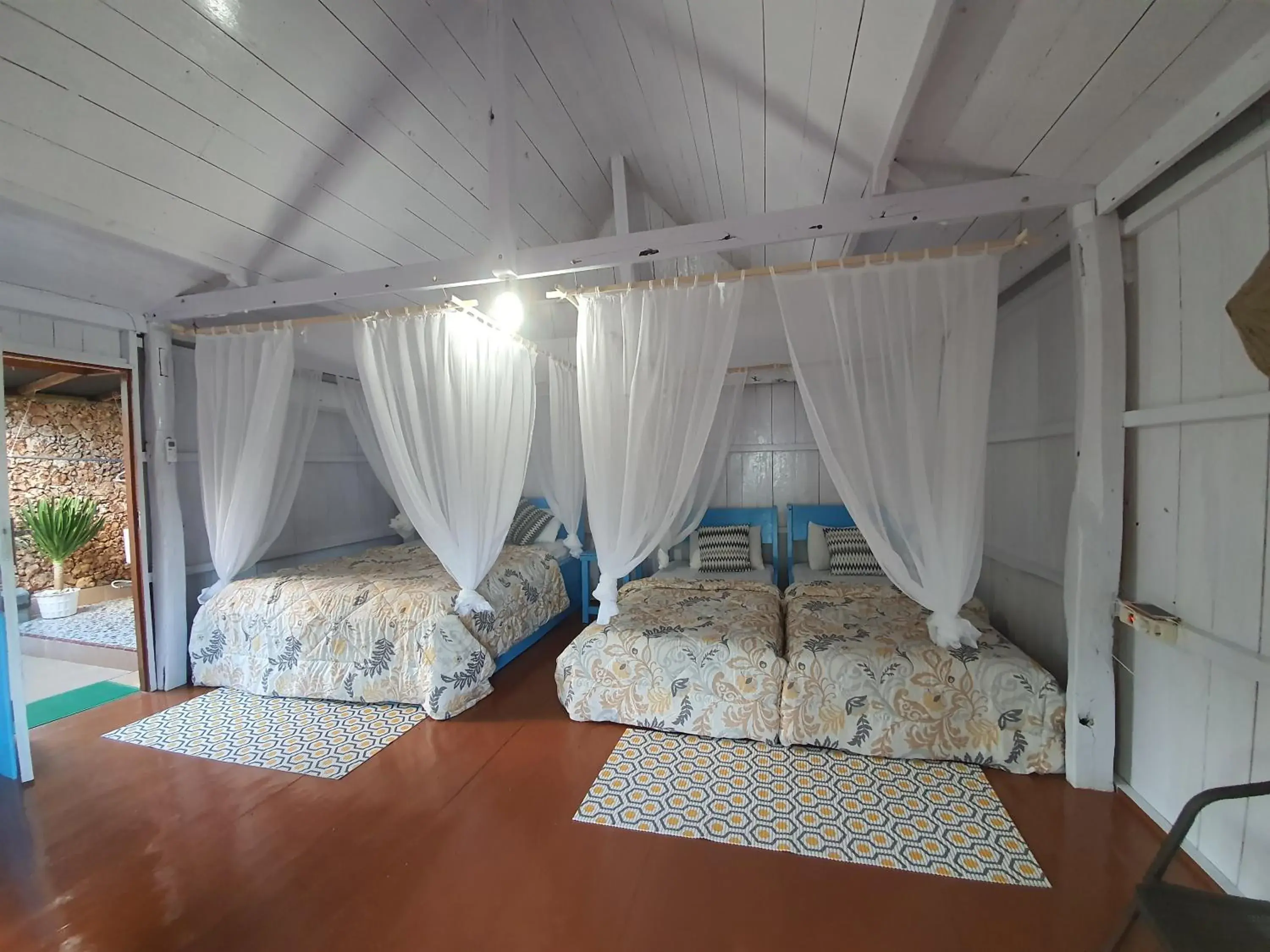 Scuba Republic Beach Bungalows Scuba Republic Beach Bungalows