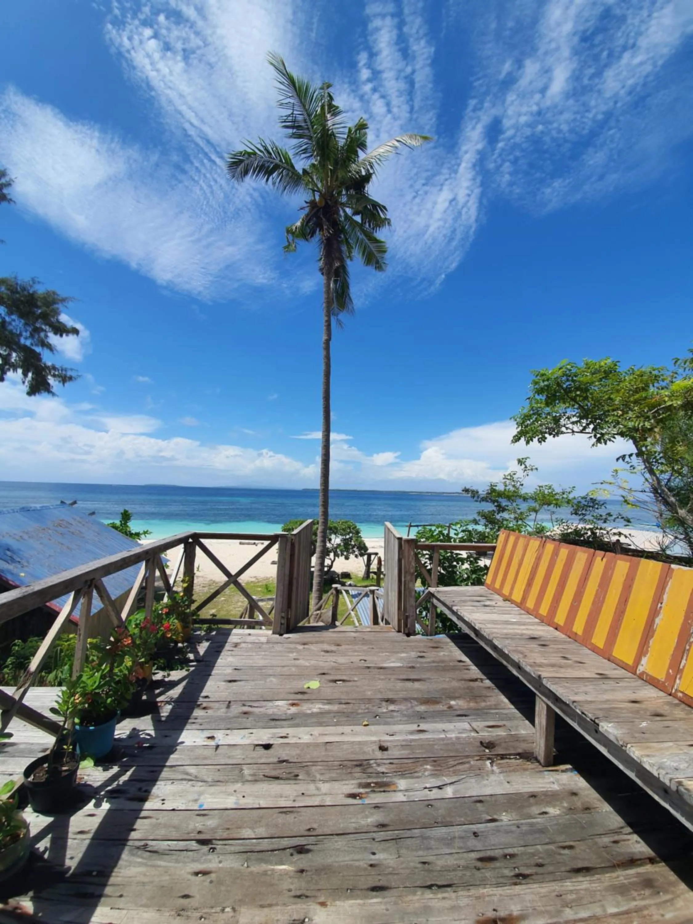 Restaurant/places to eat in Scuba Republic Beach Bungalows