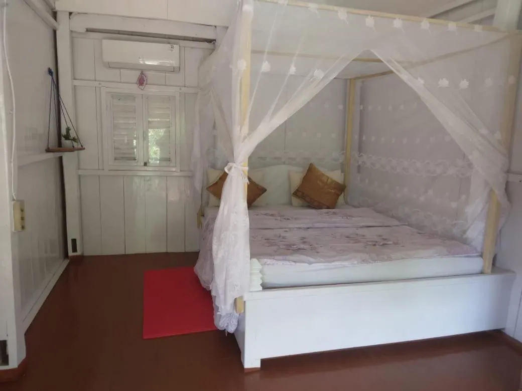 Bedroom, Bed in Scuba Republic Beach Bungalows