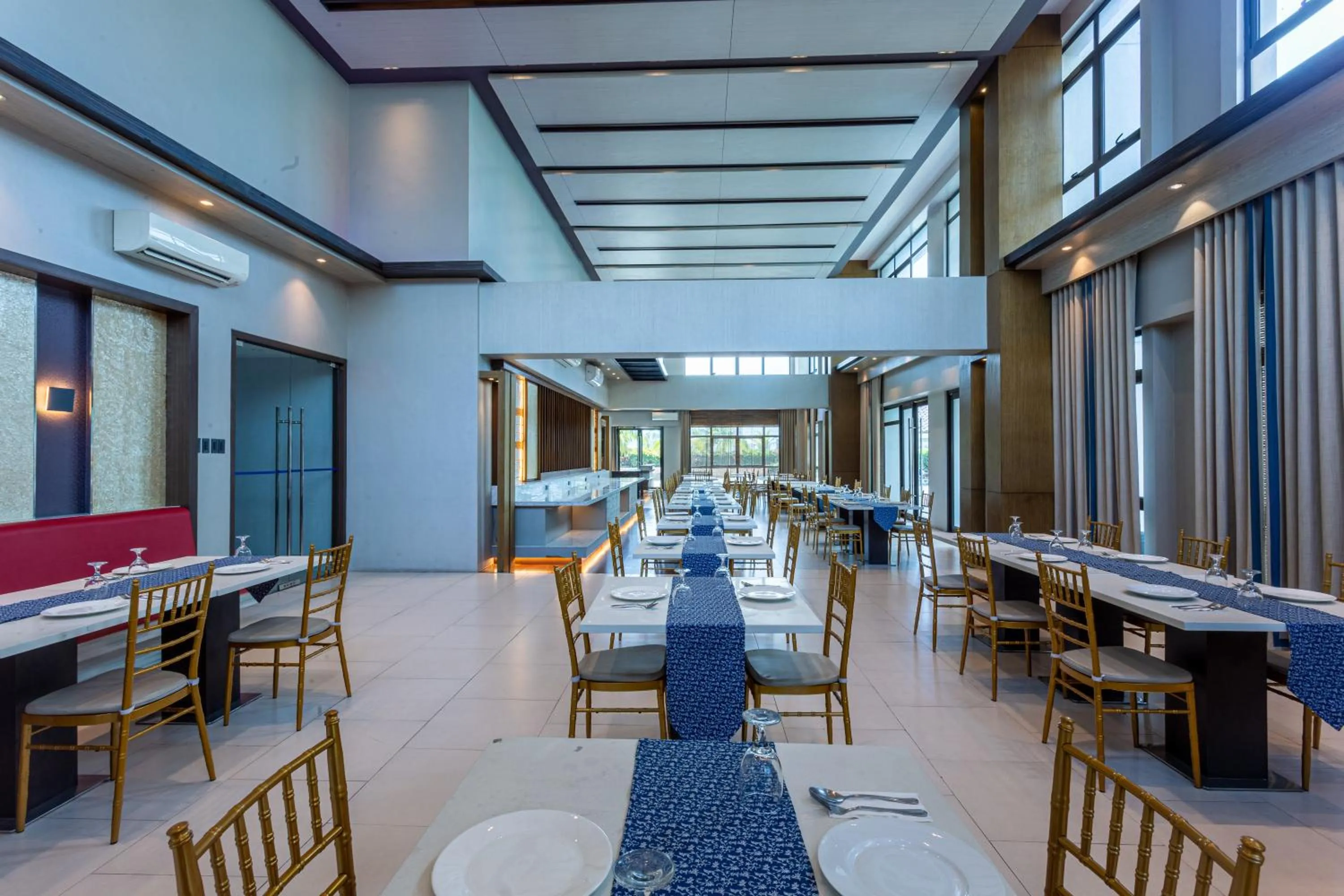 Banquet/Function facilities in Santorini Hotel