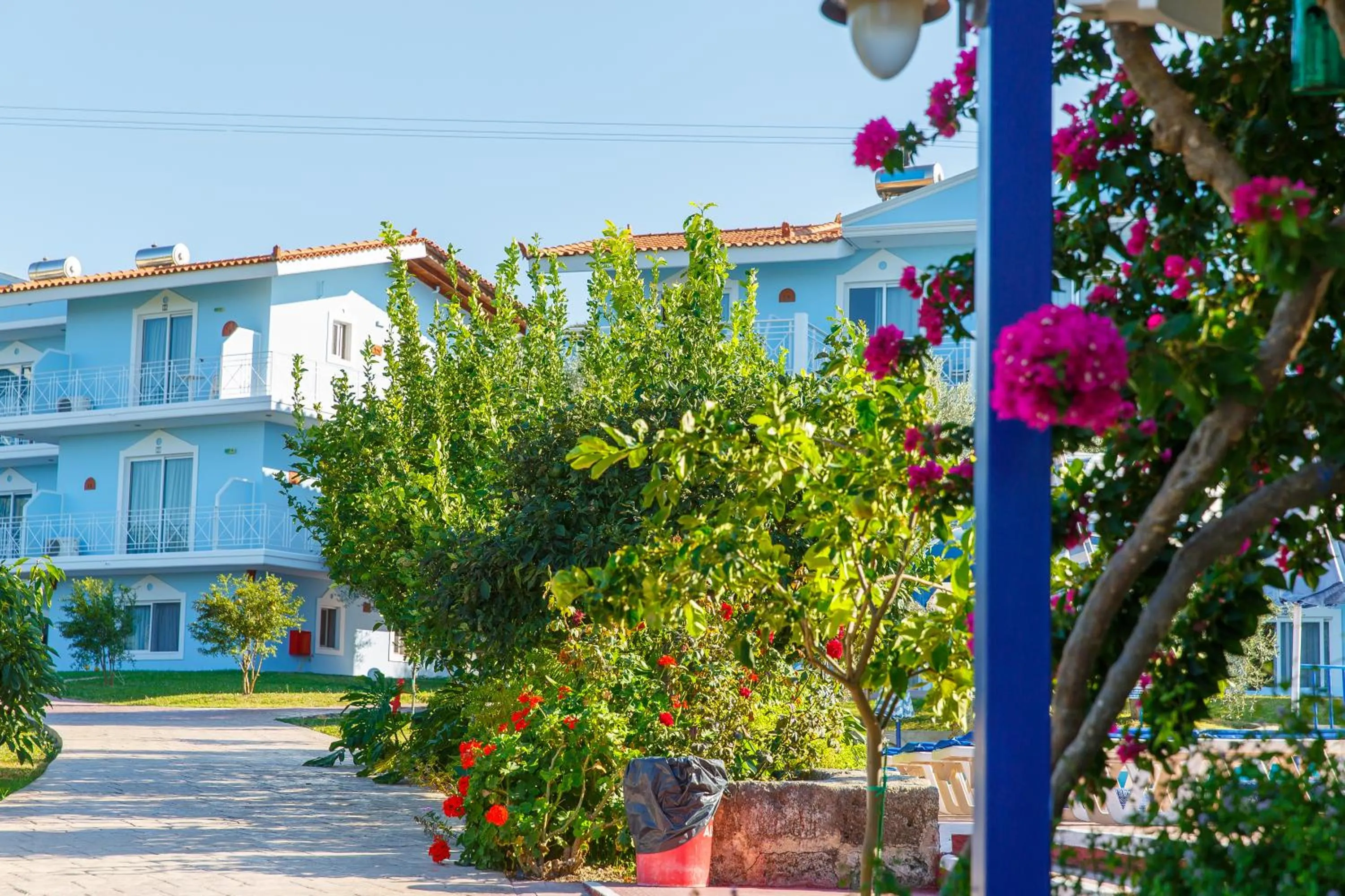 Facade/entrance in Filoxenia Apartments & Studios