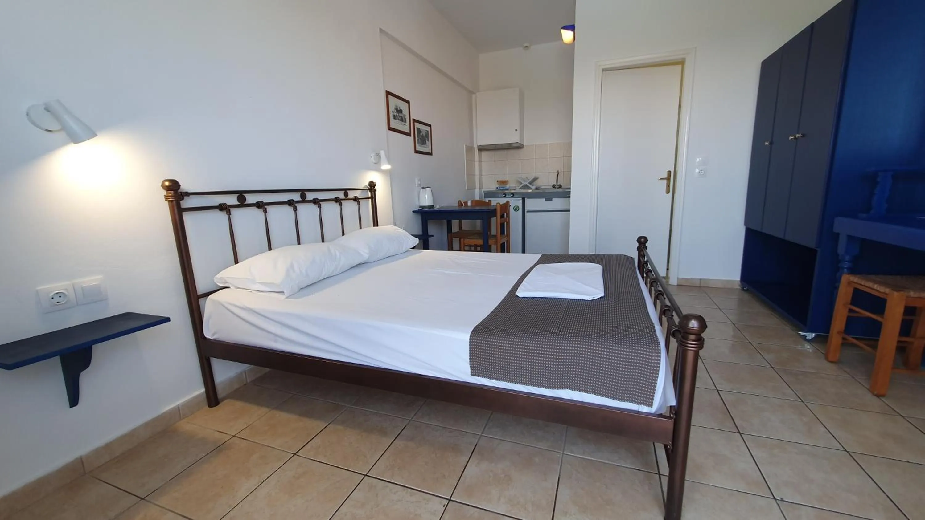 Bed in Filoxenia Apartments & Studios