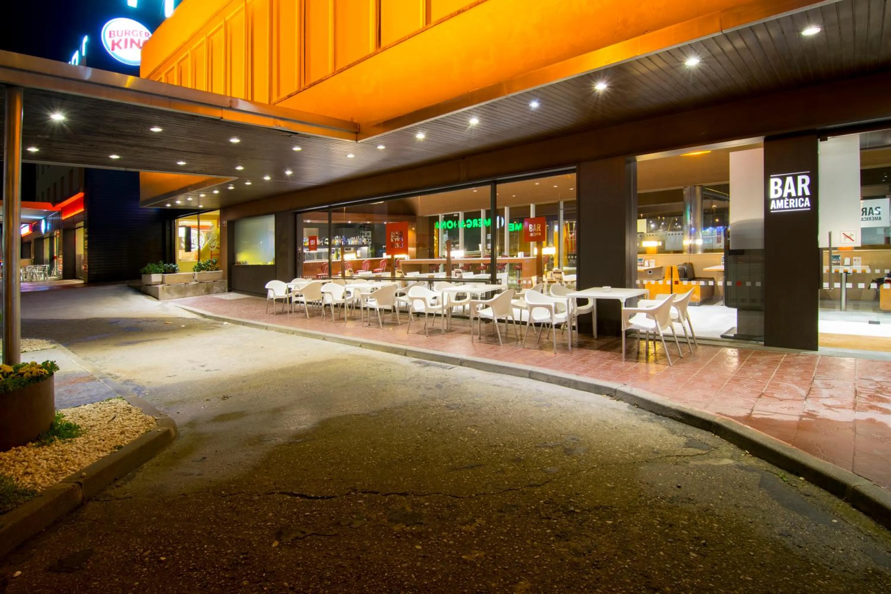 Lounge or bar in Hotel America Igualada