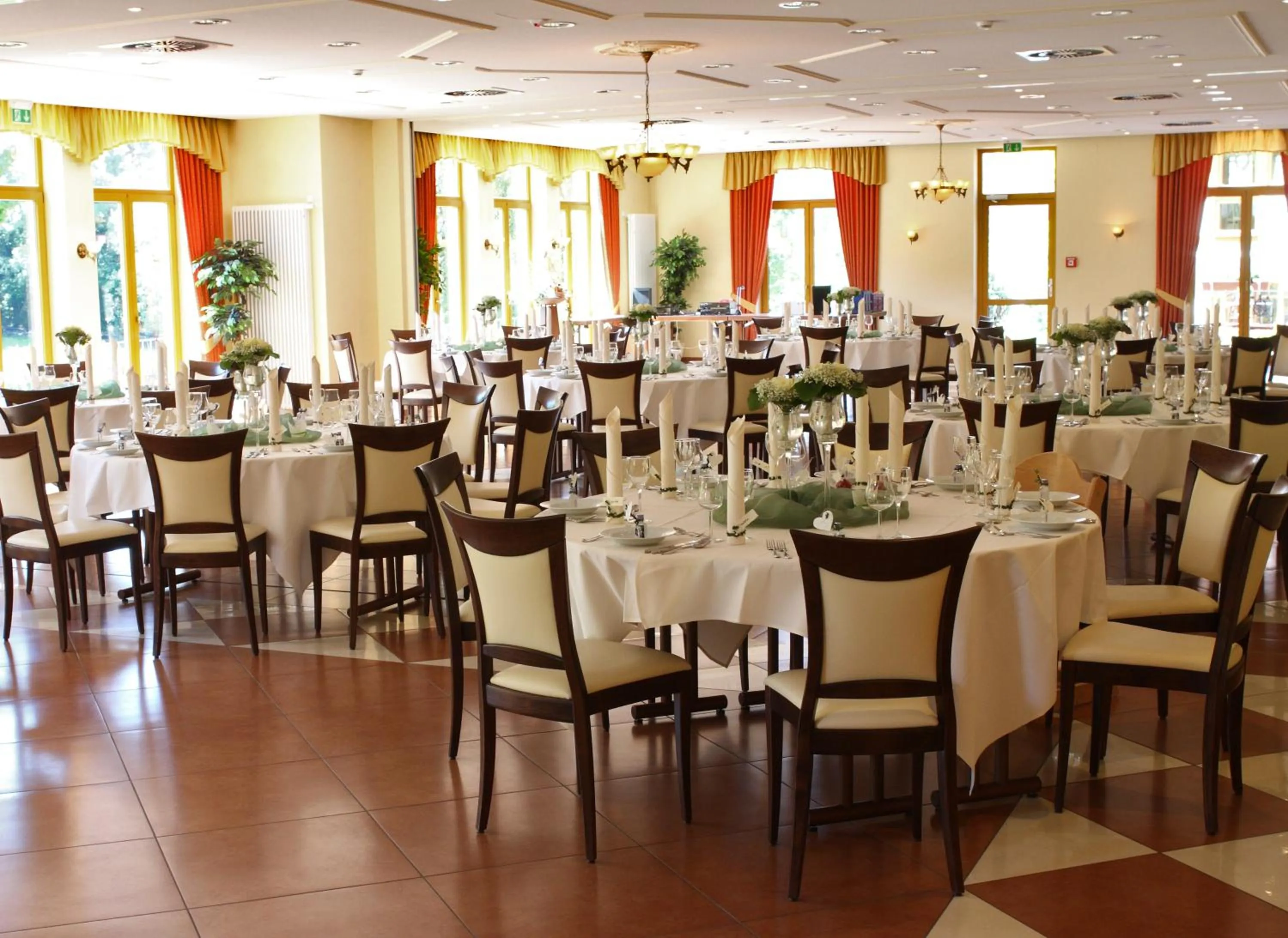 Restaurant/places to eat in Jagdhof Klein Heilig Kreuz