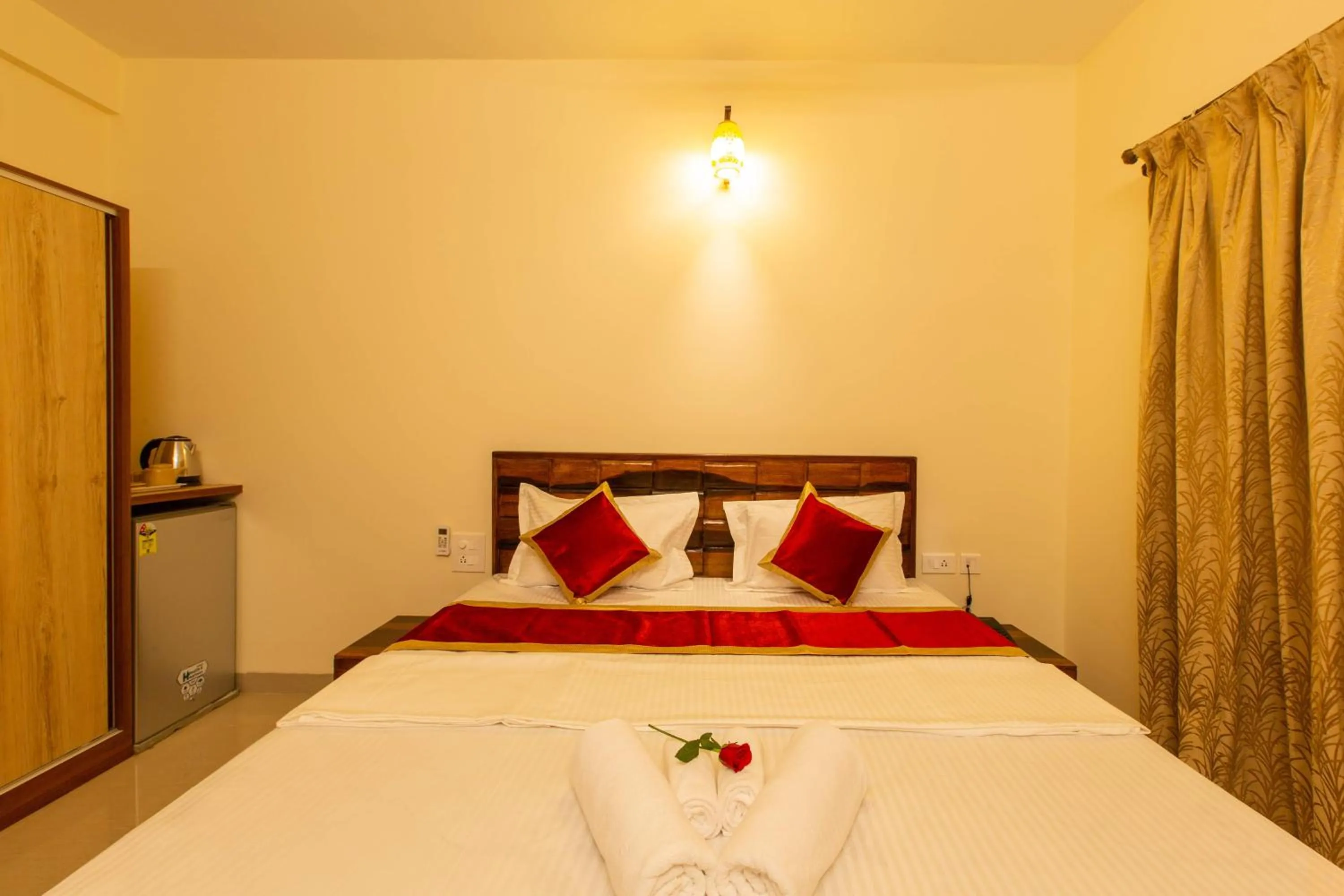 Bed in Tridiva Morjim 150 Meters to Morjim Beach