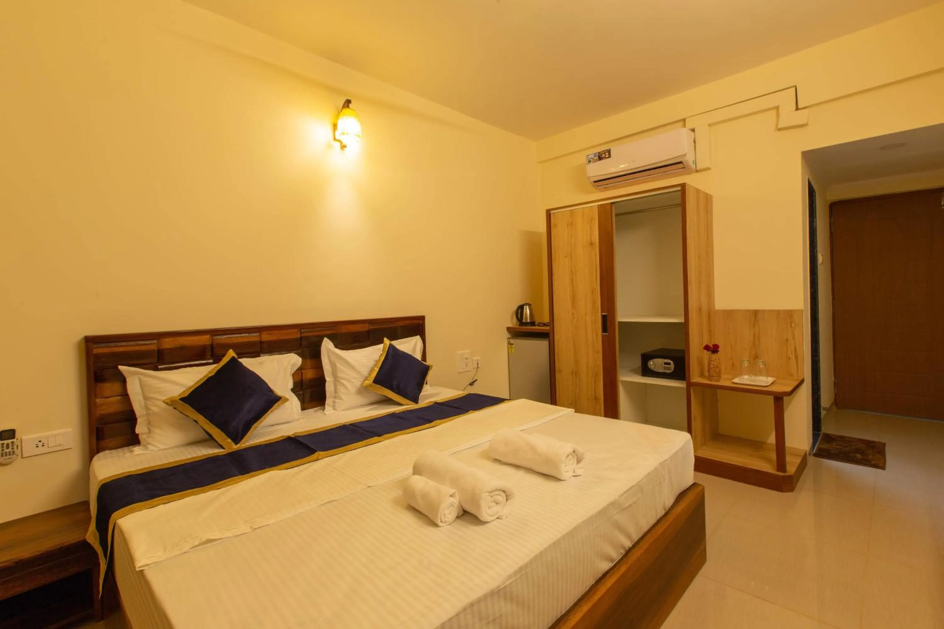 Bedroom, Bed in Tridiva Morjim 150 Meters to Morjim Beach