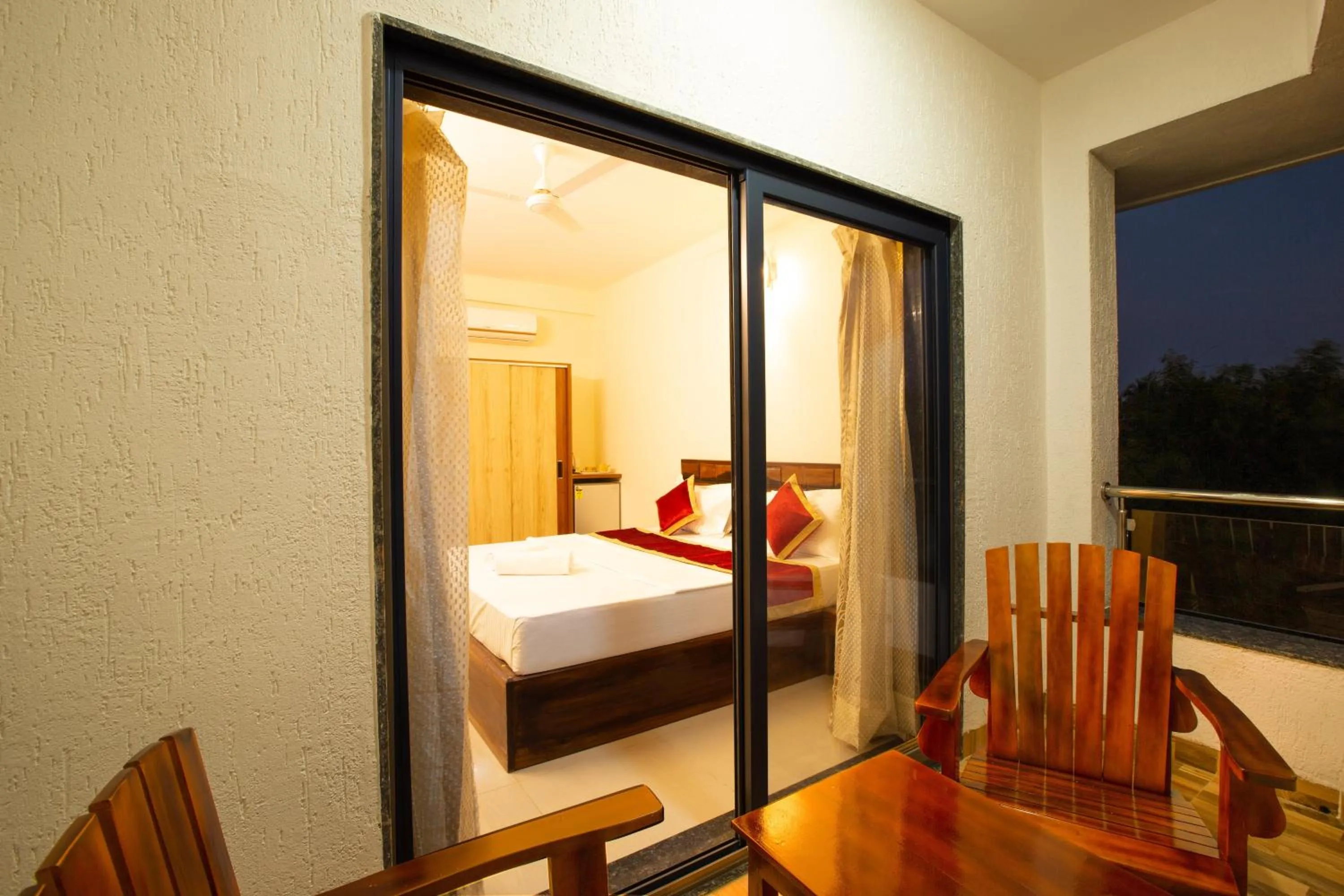 Balcony/Terrace, Bed in Tridiva Morjim 150 Meters to Morjim Beach