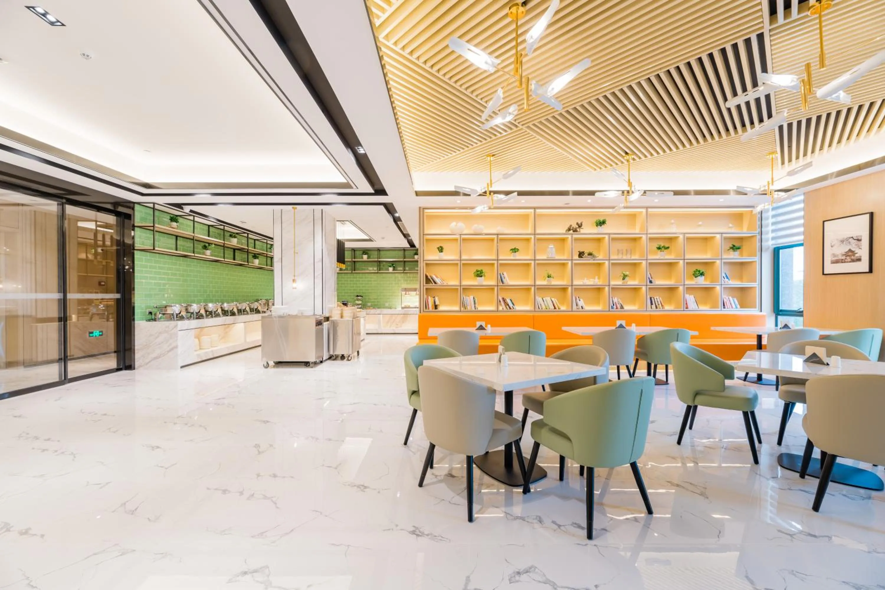 Atour Hotel (Nanjing Xingang Development Area)