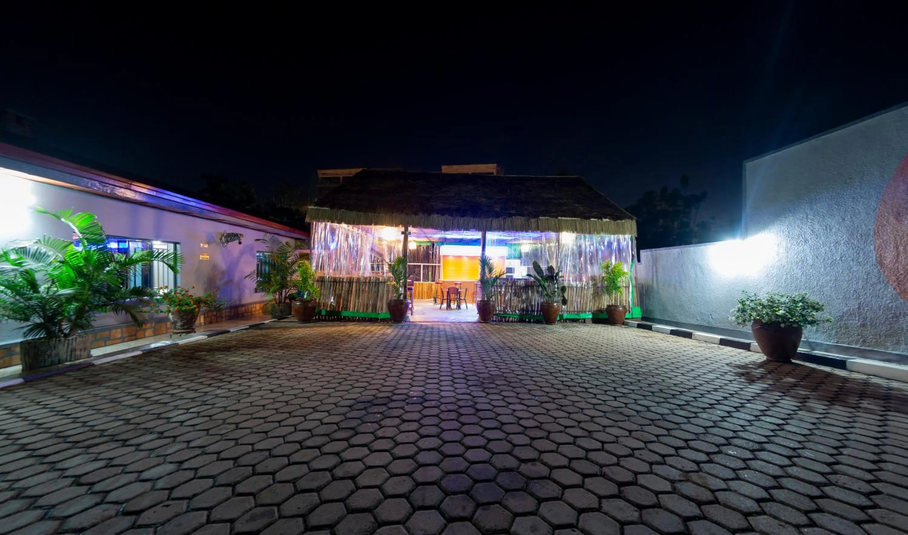 B.Maurice Guest House