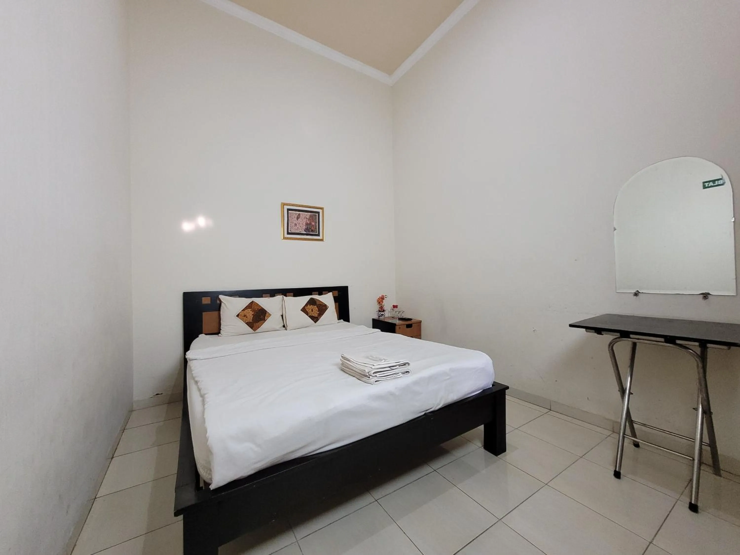 Ndalem Katong Guest House Ponorogo
