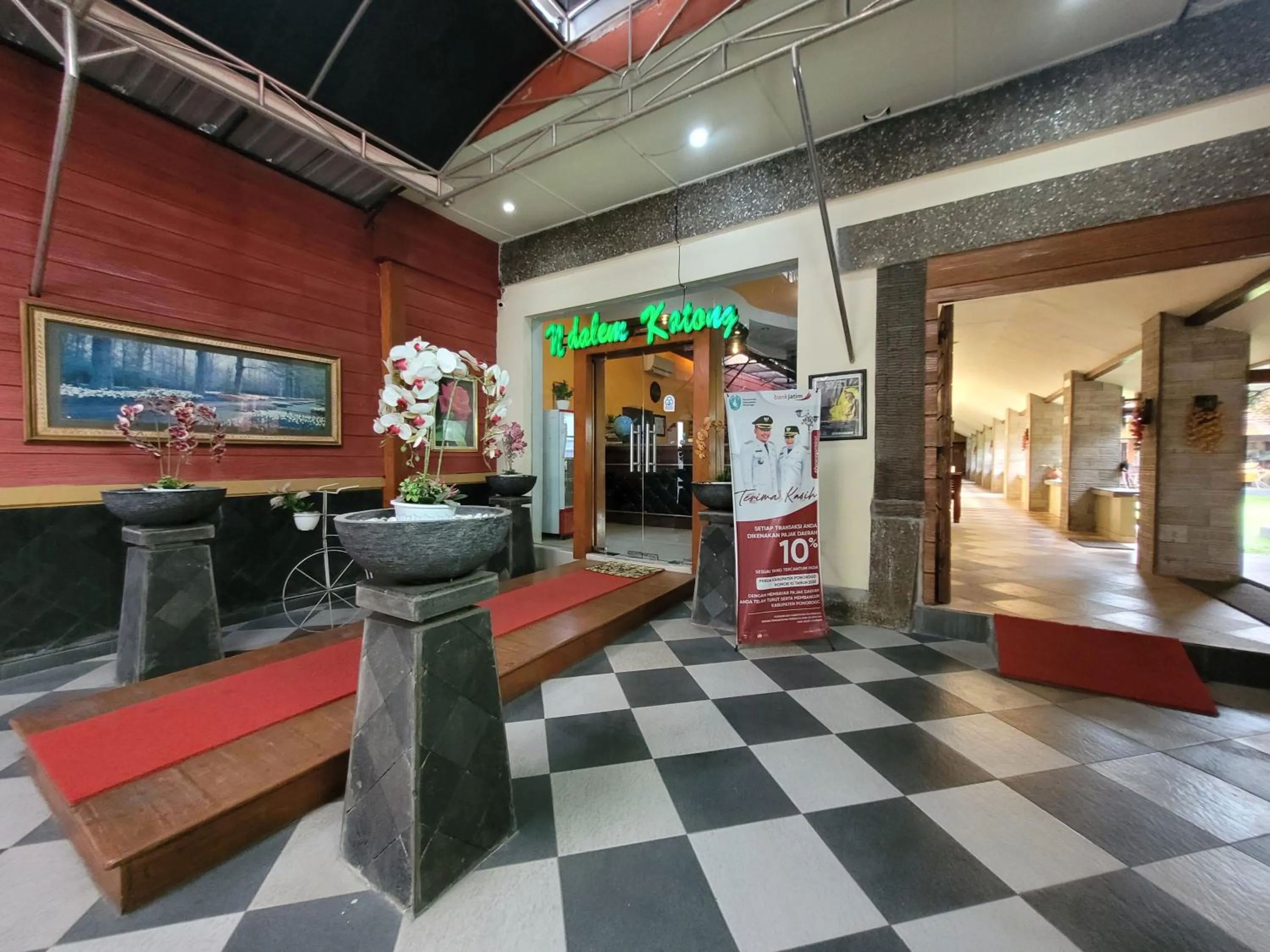 Ndalem Katong Guest House Ponorogo