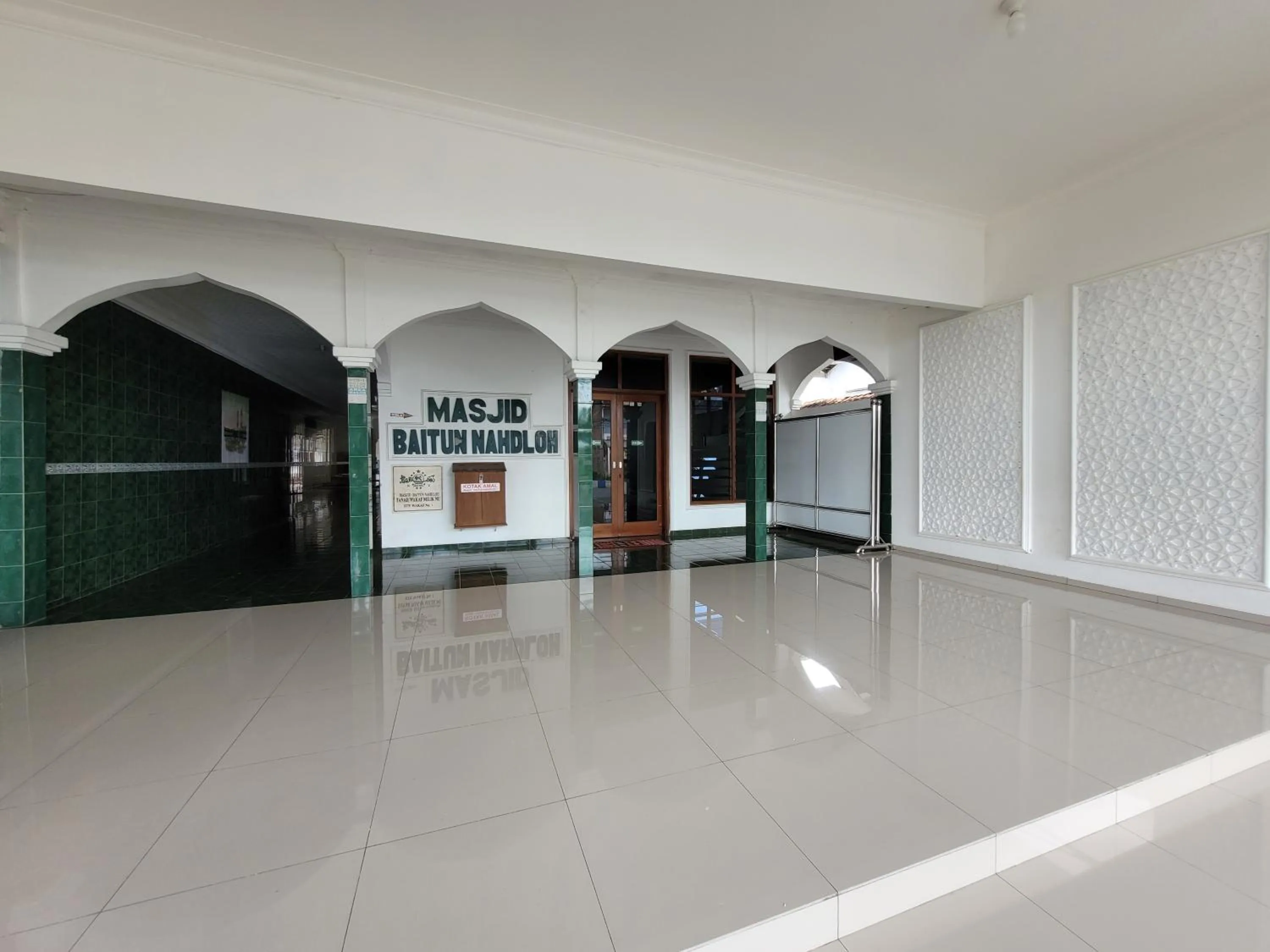 Area and facilities in Ndalem Katong Guest House Ponorogo