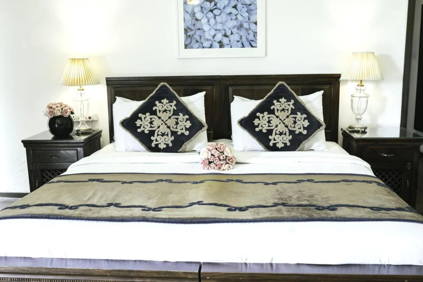 Bed in Amatra By The Ganges