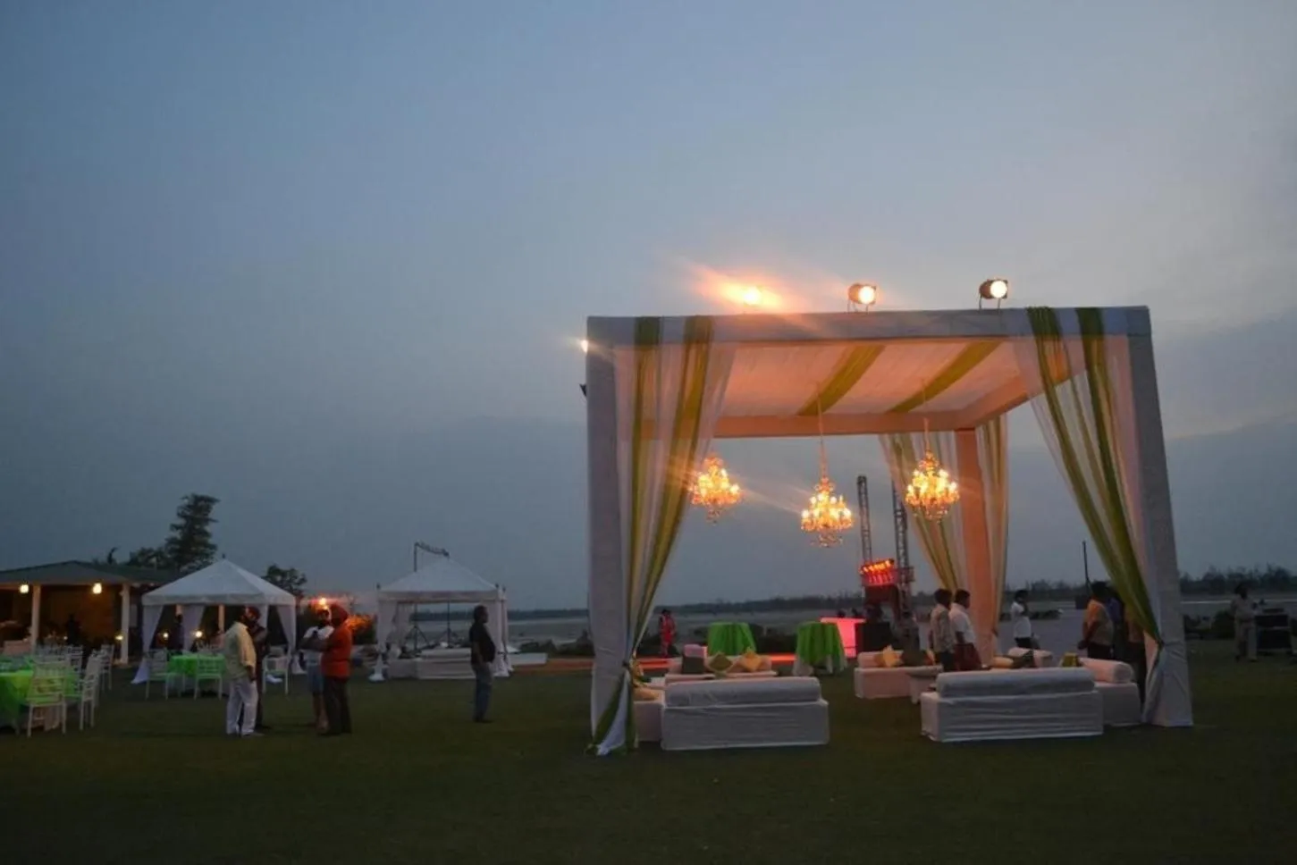 Garden in Amatra By The Ganges