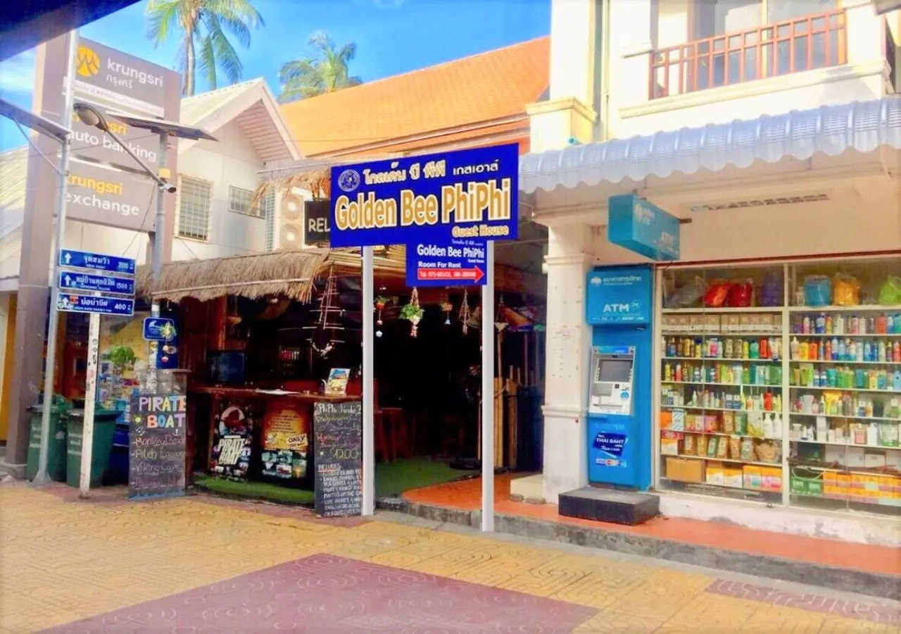 Facade/entrance in Golden Bee PhiPhi