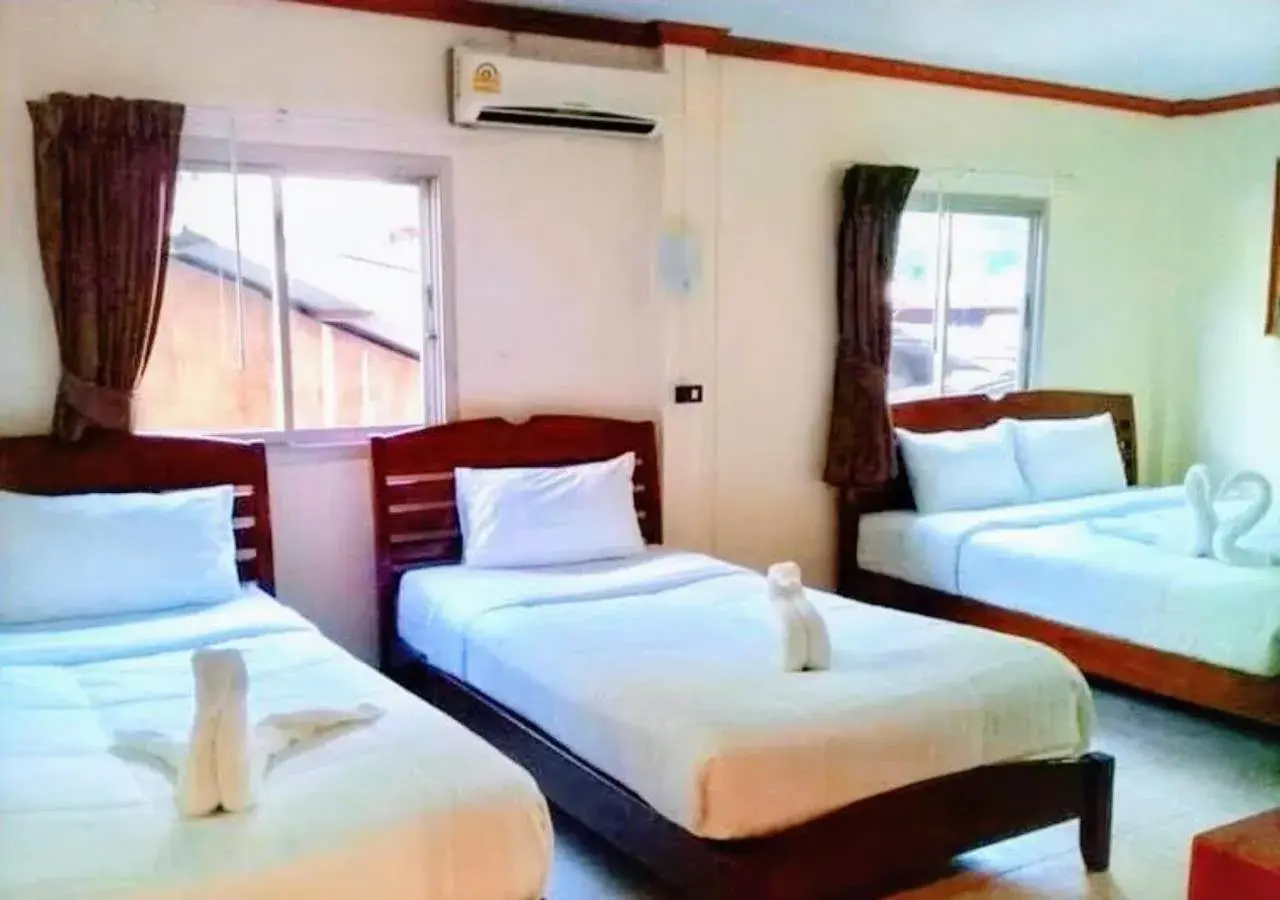 Bedroom, Bed in Golden Bee PhiPhi Bedroom, Bed in Golden Bee PhiPhi