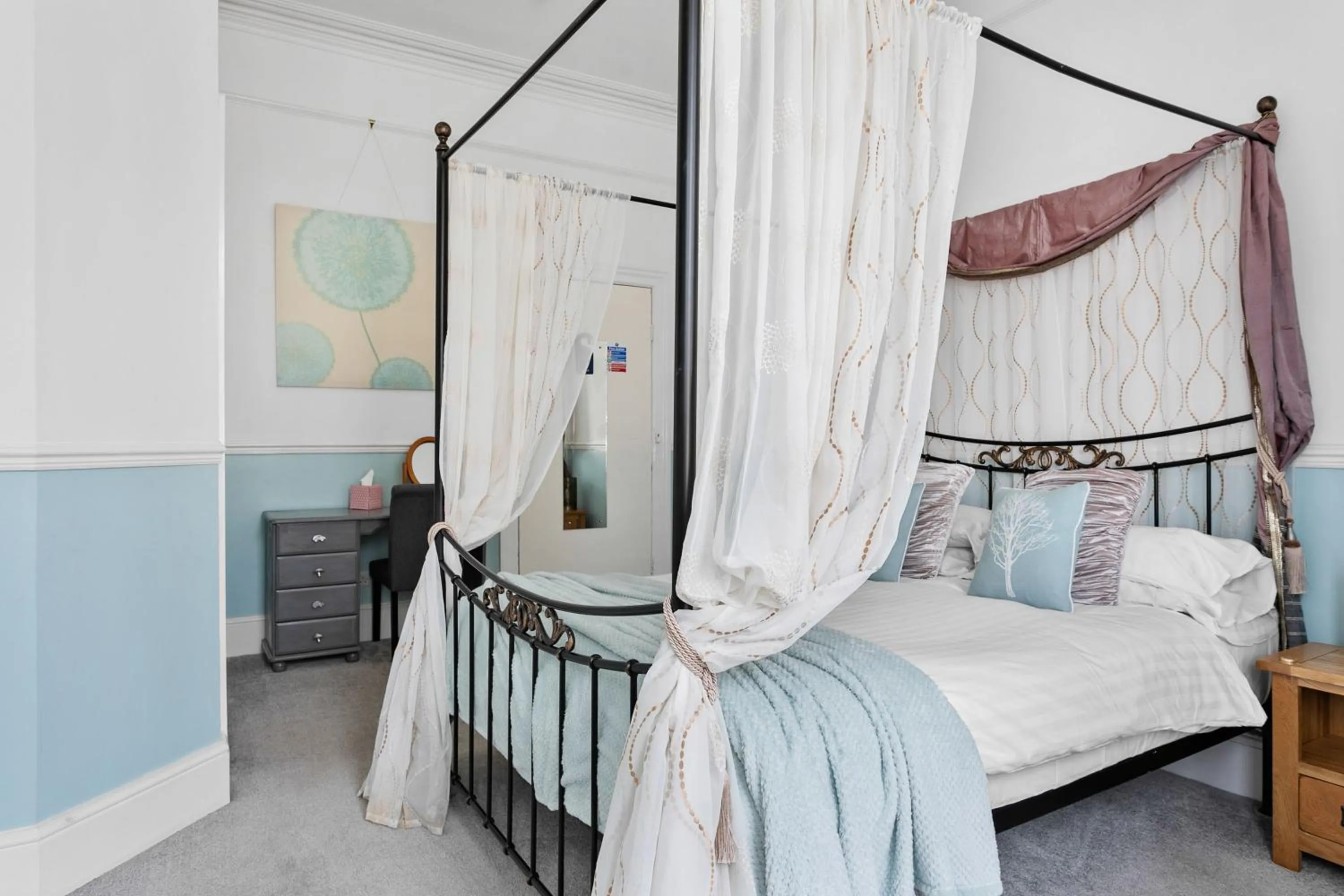 Bed in The Cimon