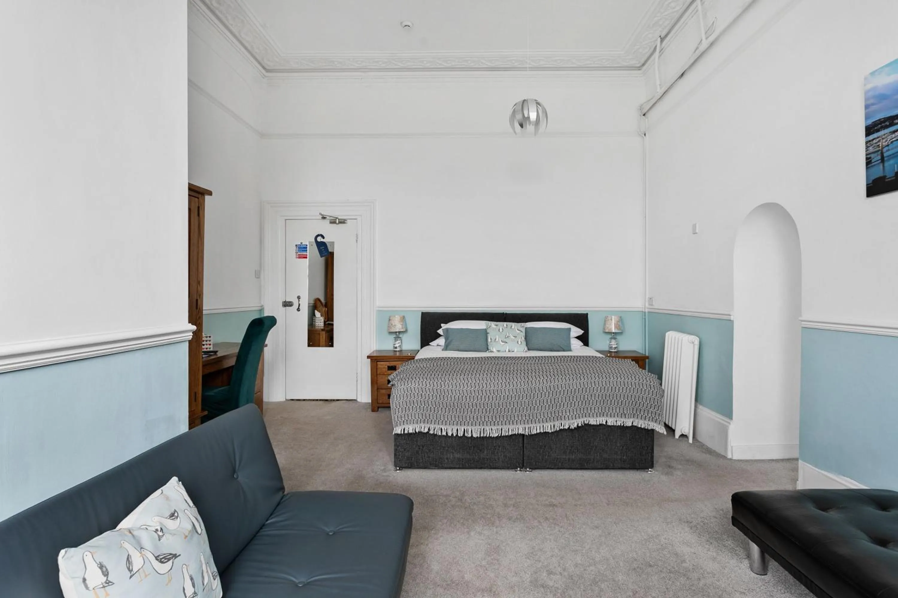 Photo of the whole room, Bed in The Cimon
