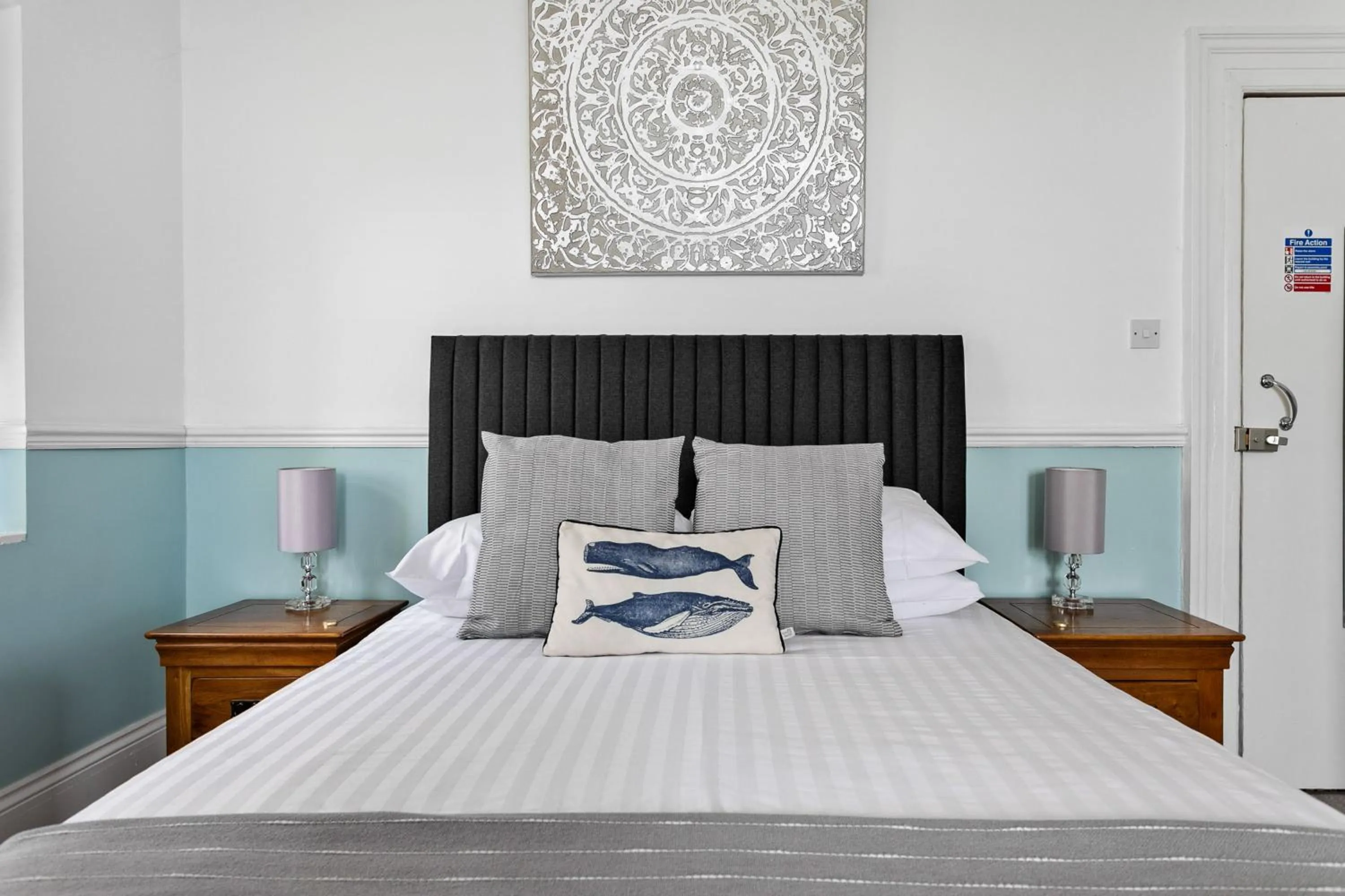 Bedroom, Bed in The Cimon